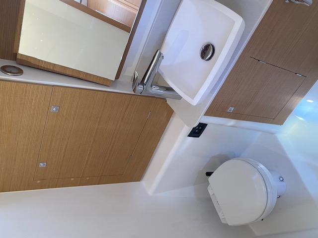 Dufour 460 Grand Large (4cab/4wc) — photo 7