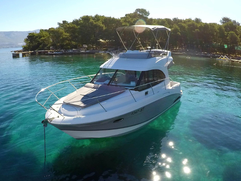 Photo #15 - Antares 30 Fly (Lumar SeaMotion) in Split - 5421