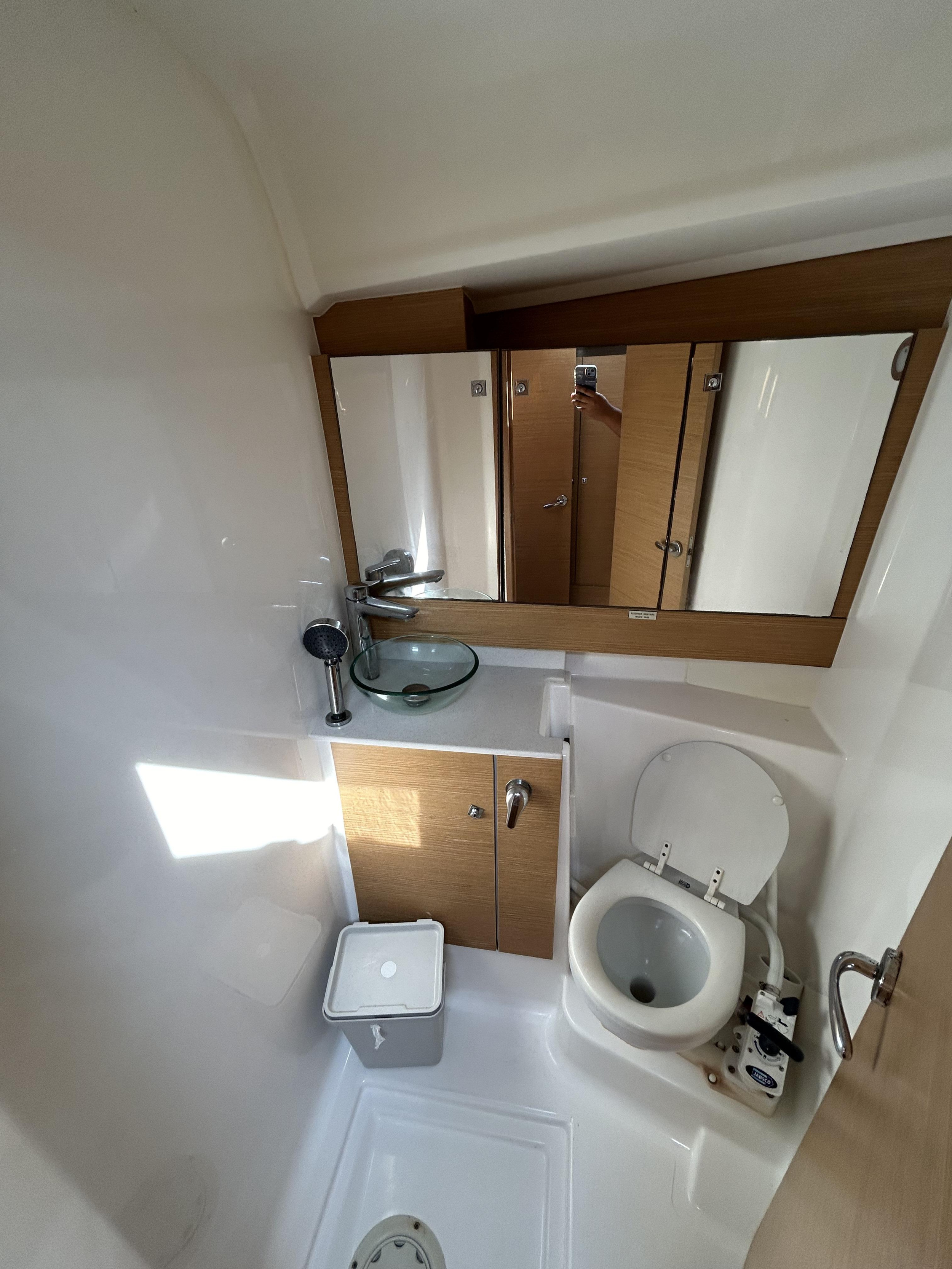 Dufour 412 Grand large[G] — photo 8