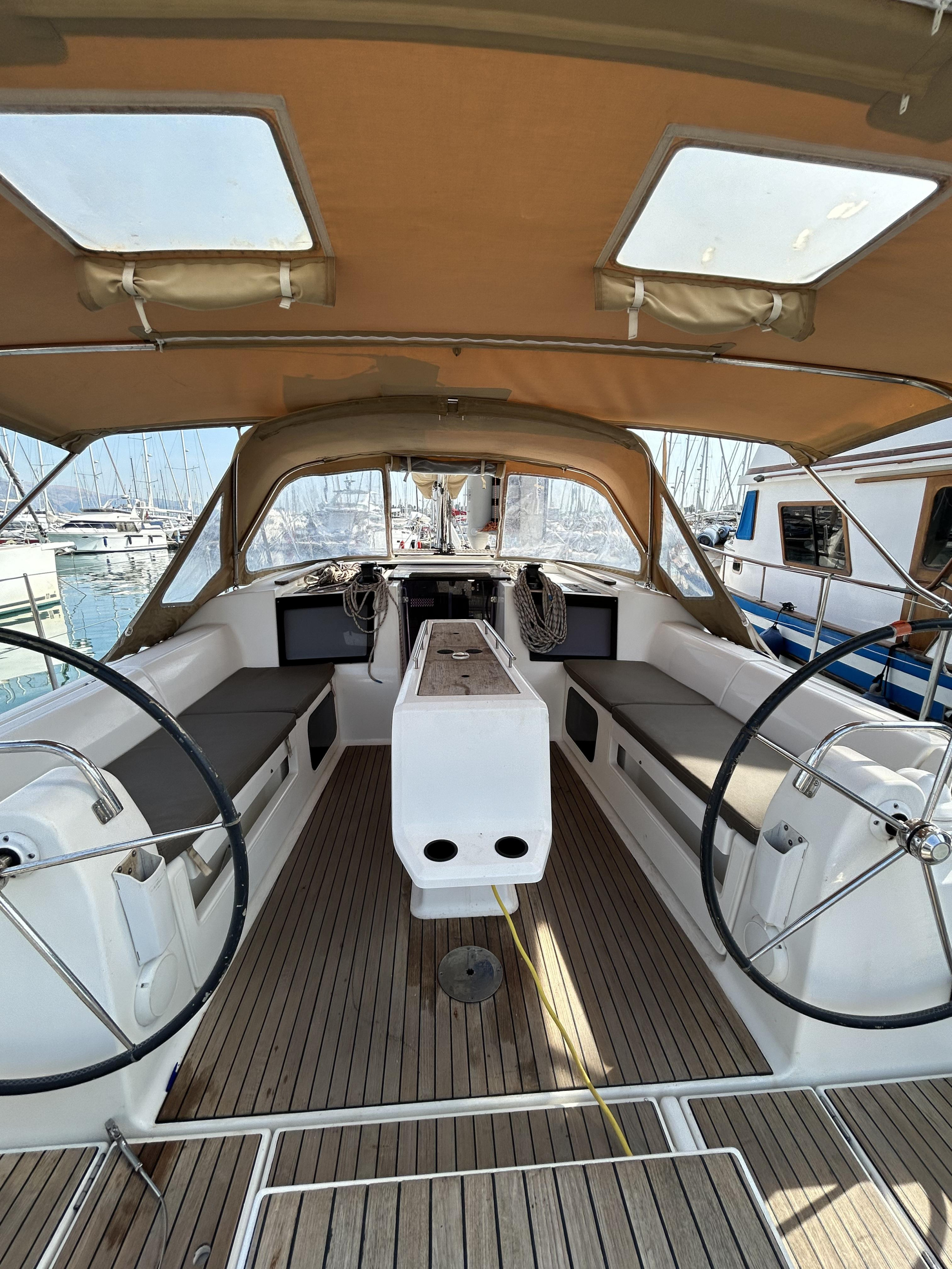 Dufour 412 Grand large[G] — photo 11