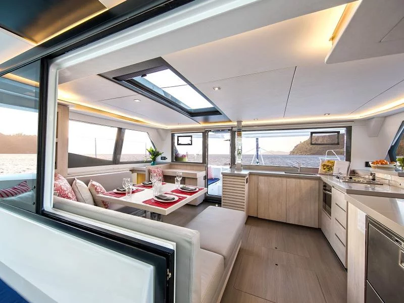 Leopard 45 () Interior image - 7