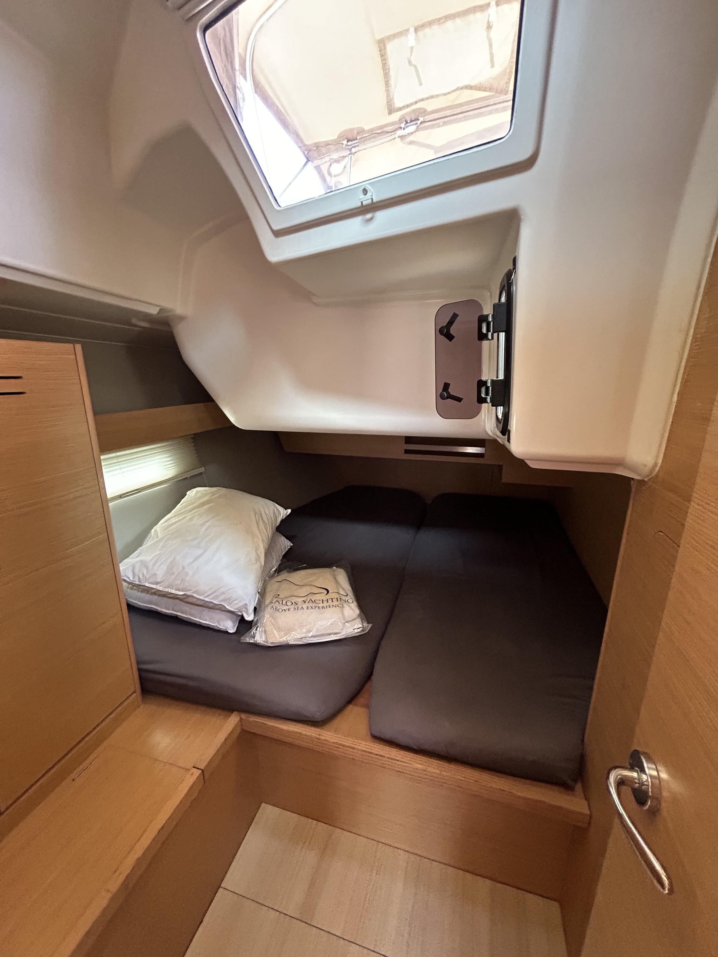Dufour 430 Grand Large — photo 45