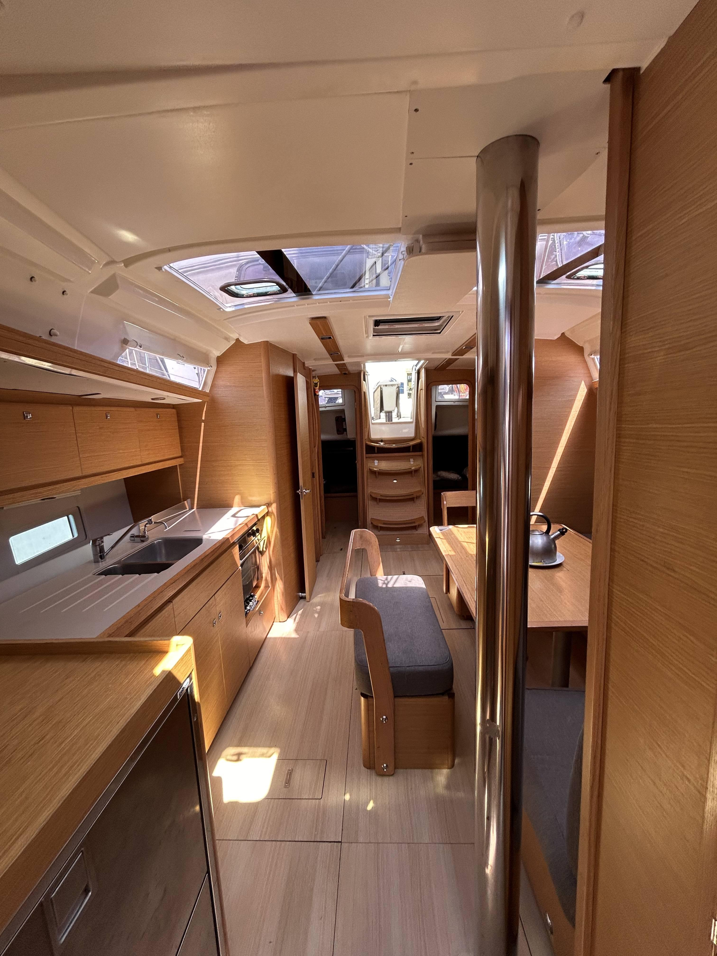 Dufour 430 Grand Large — photo 25
