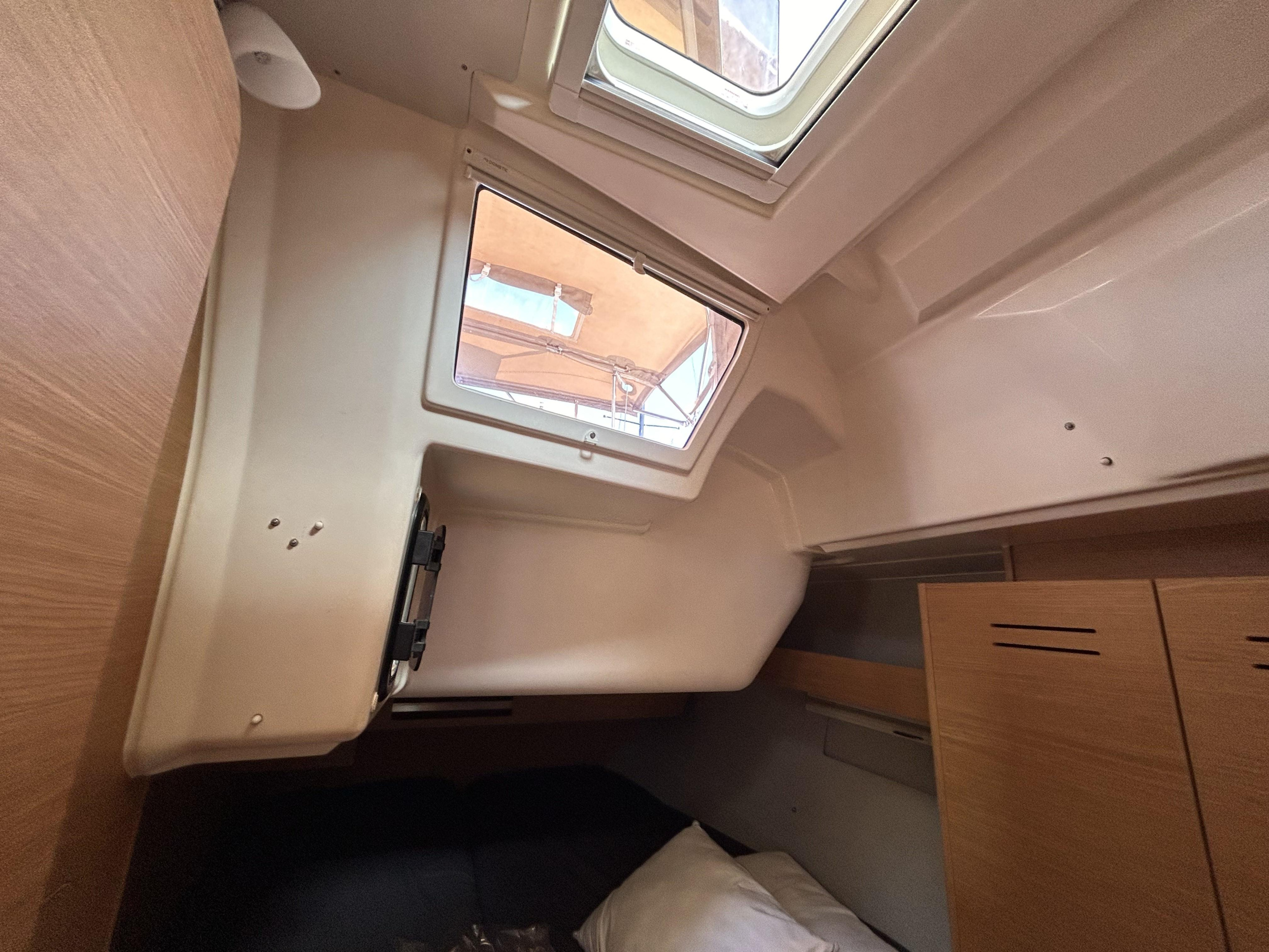 Dufour 430 Grand Large — photo 4