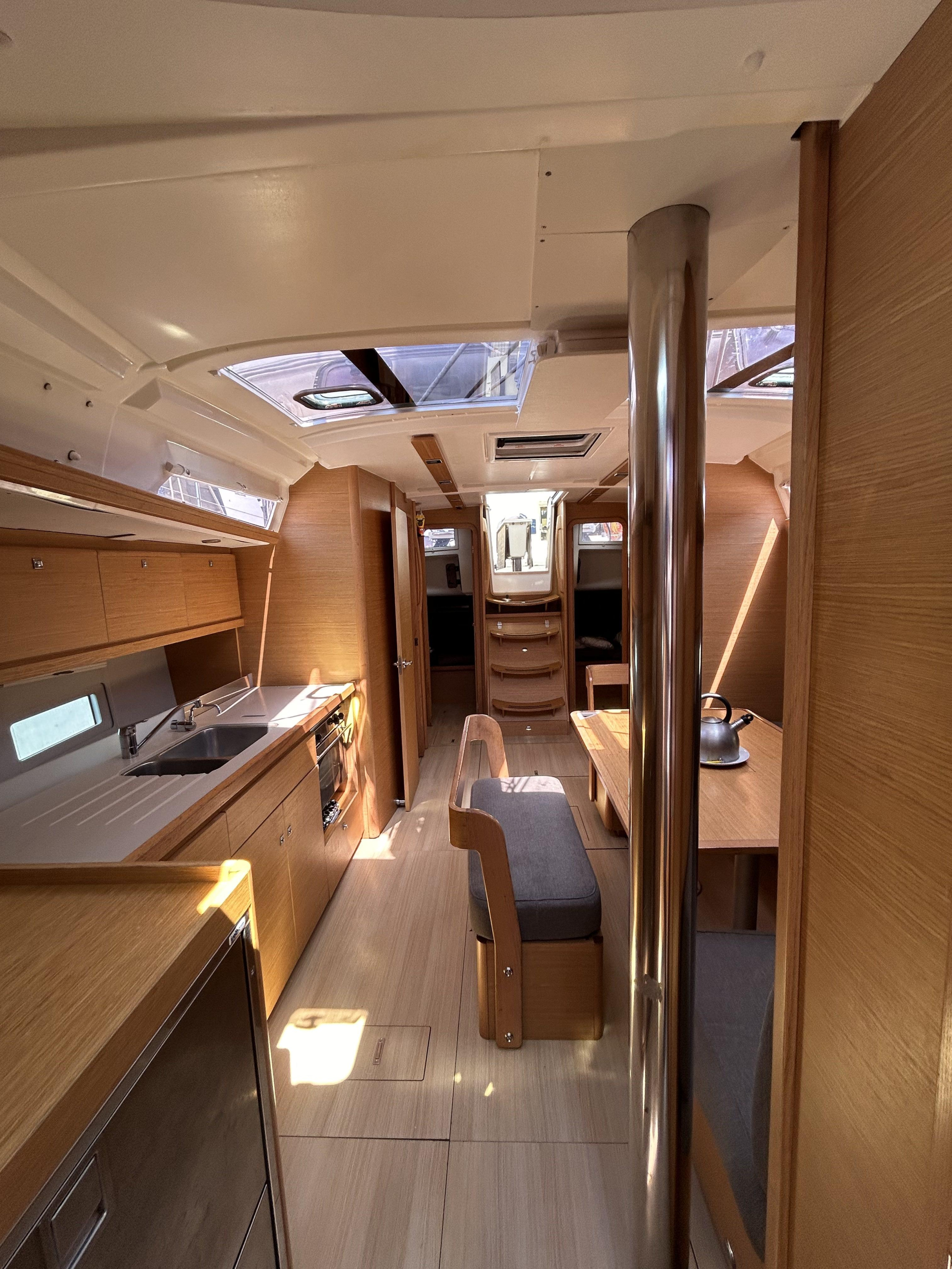Dufour 430 Grand Large — photo 15