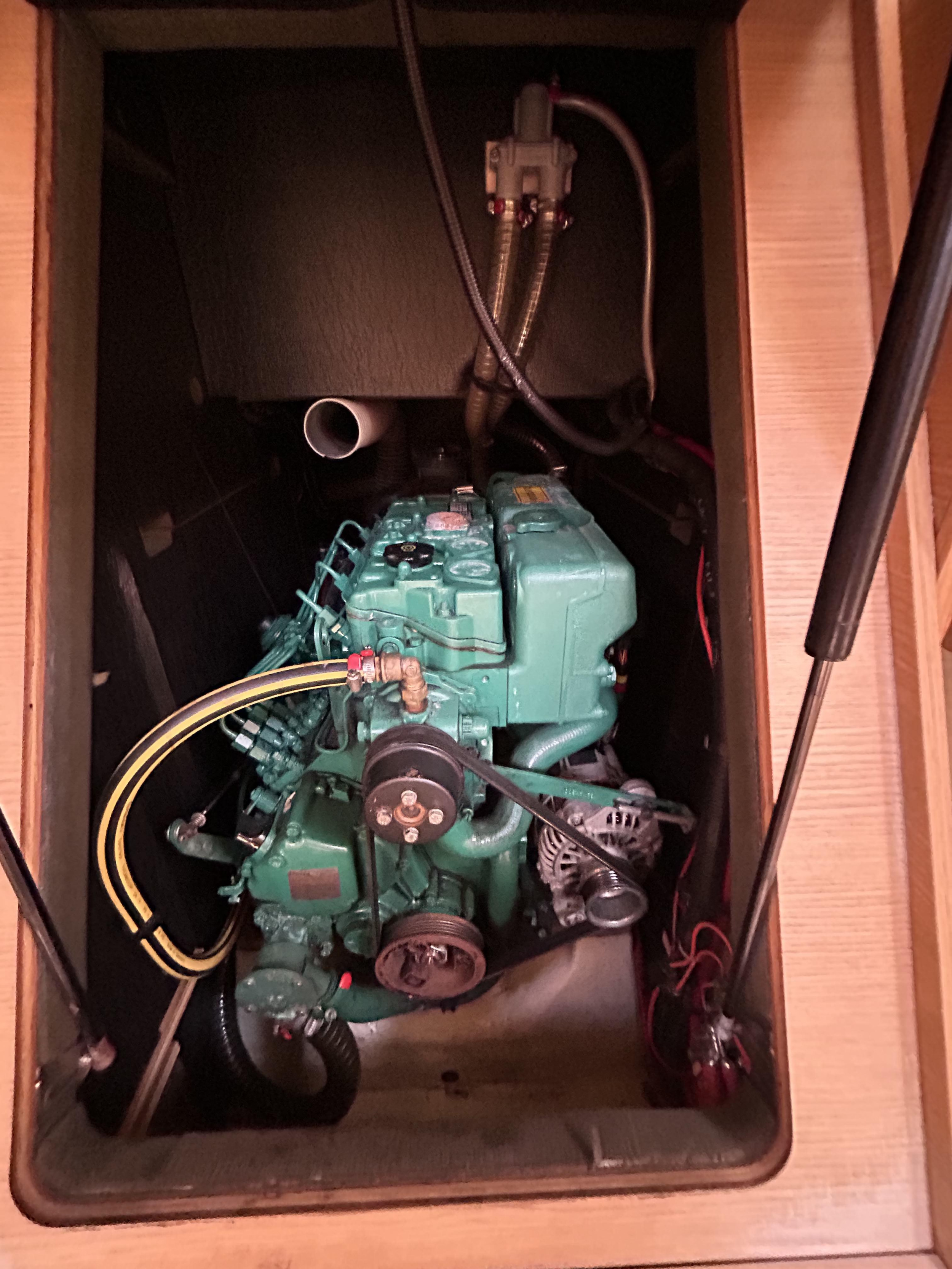 Dufour 430 Grand Large — photo 25