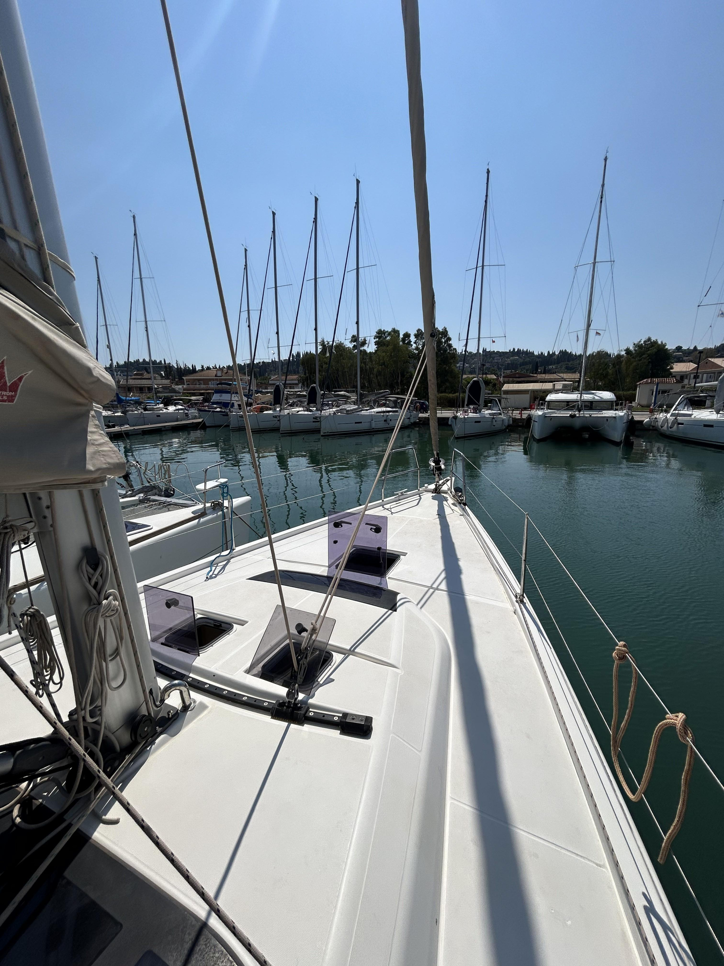 Dufour 430 Grand Large — photo 14