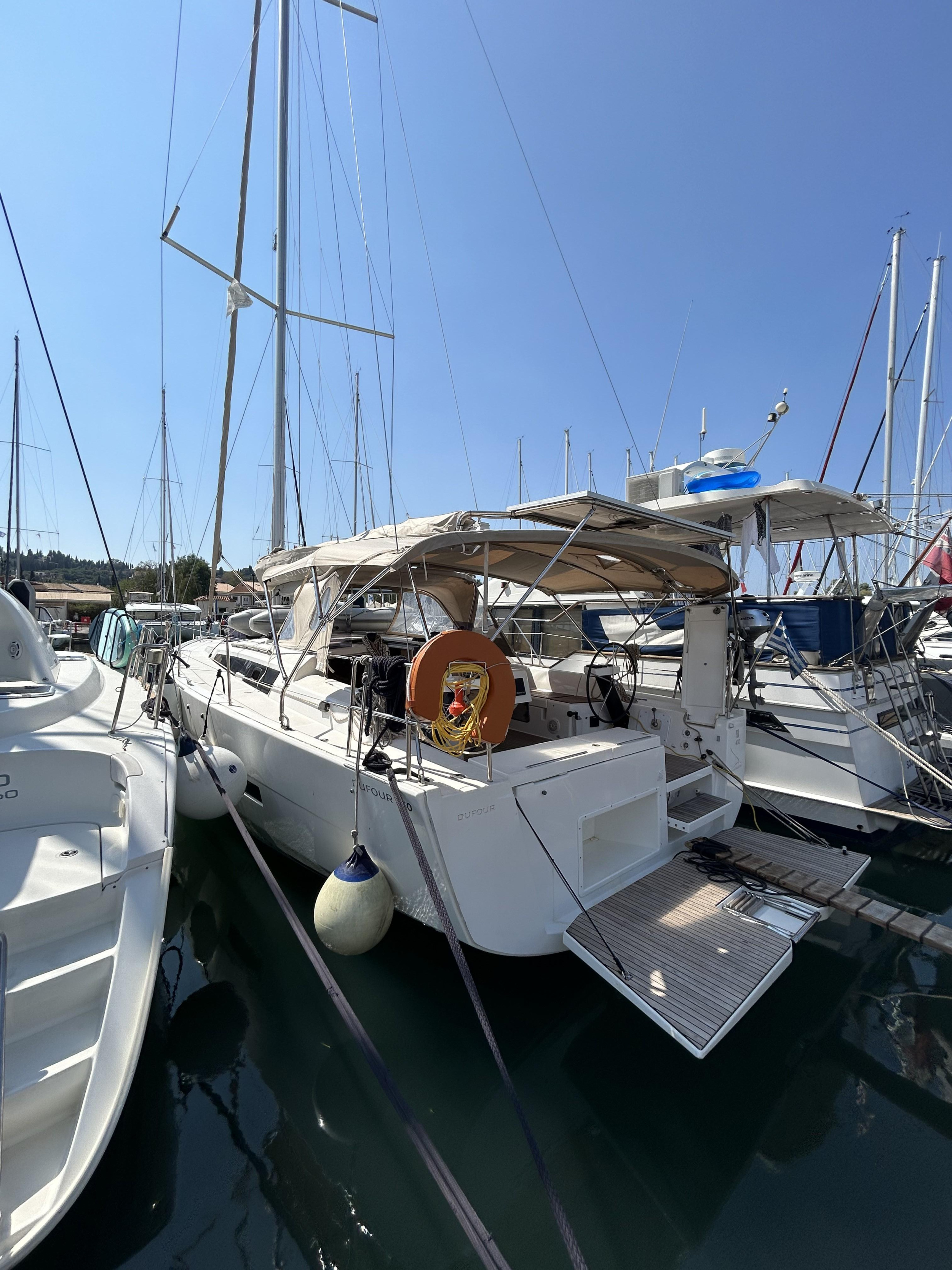 Dufour 430 Grand Large — photo 21