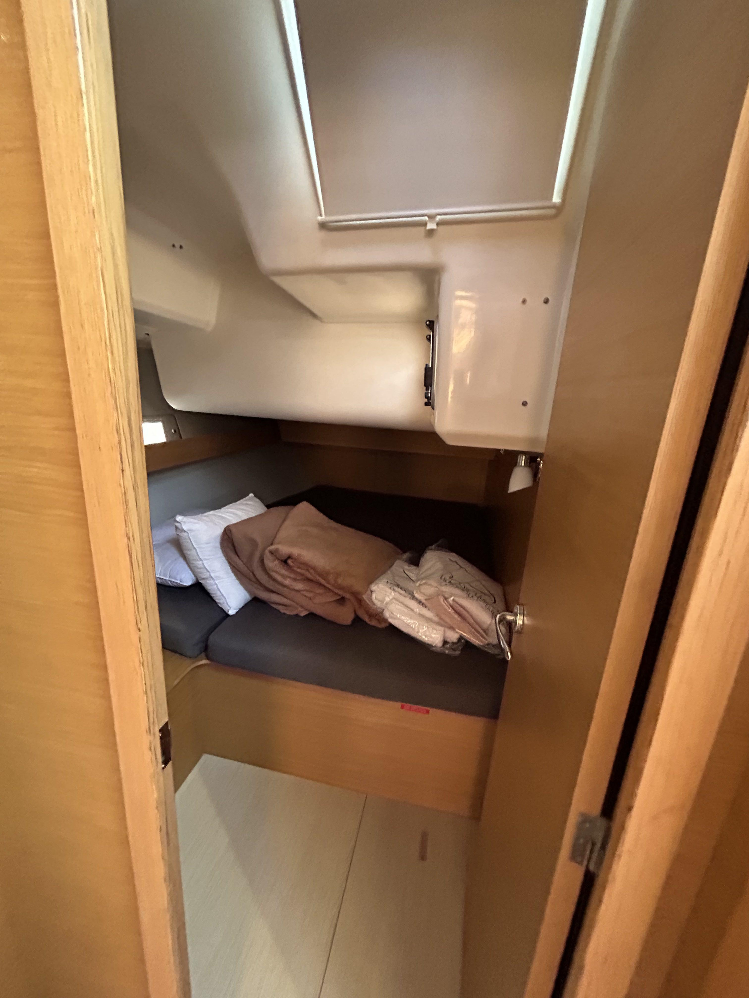 Dufour 460 Grand Large (5cab/3wc) — photo 38