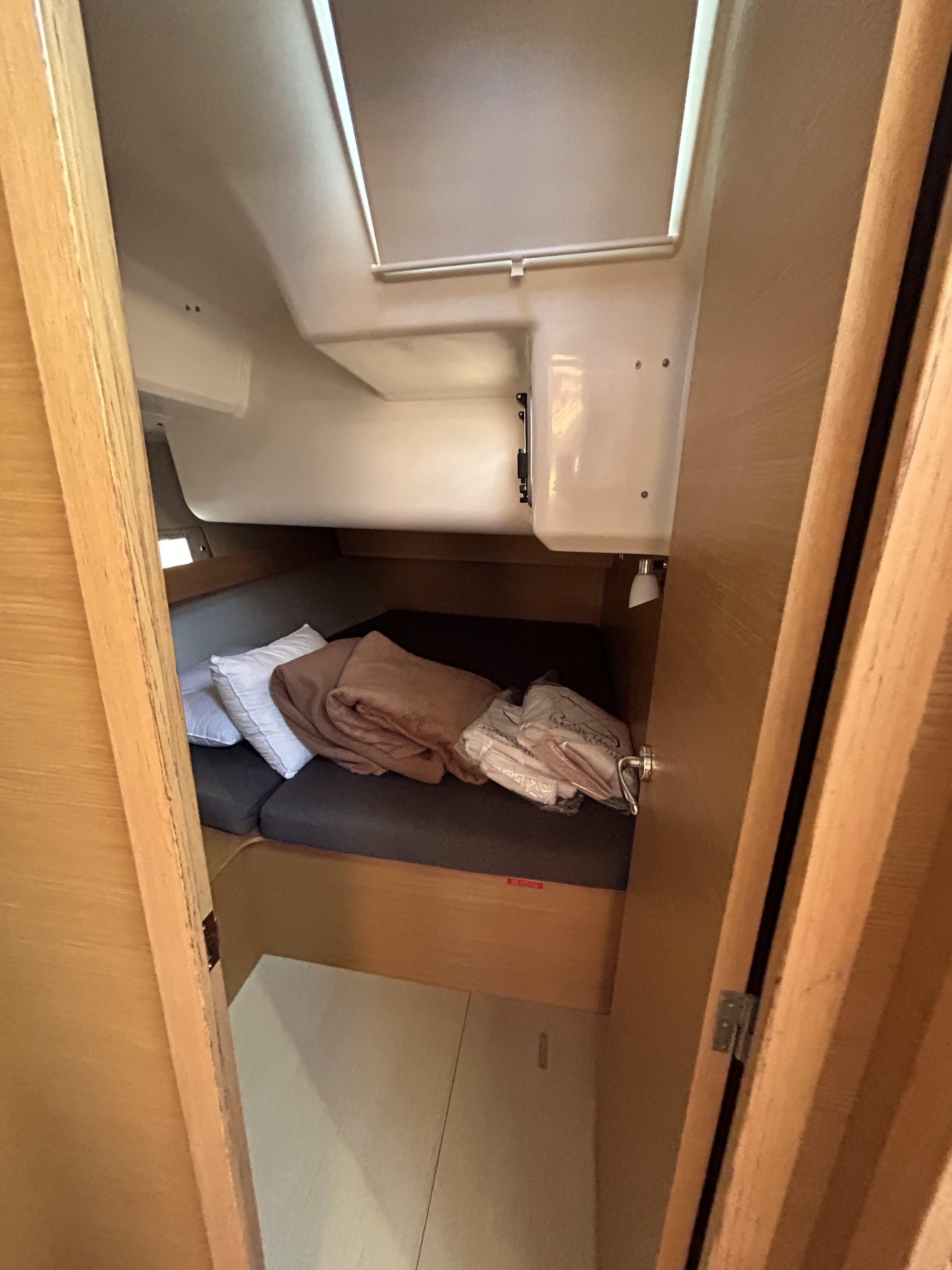 Dufour 460 Grand Large (5cab/3wc) — photo 29