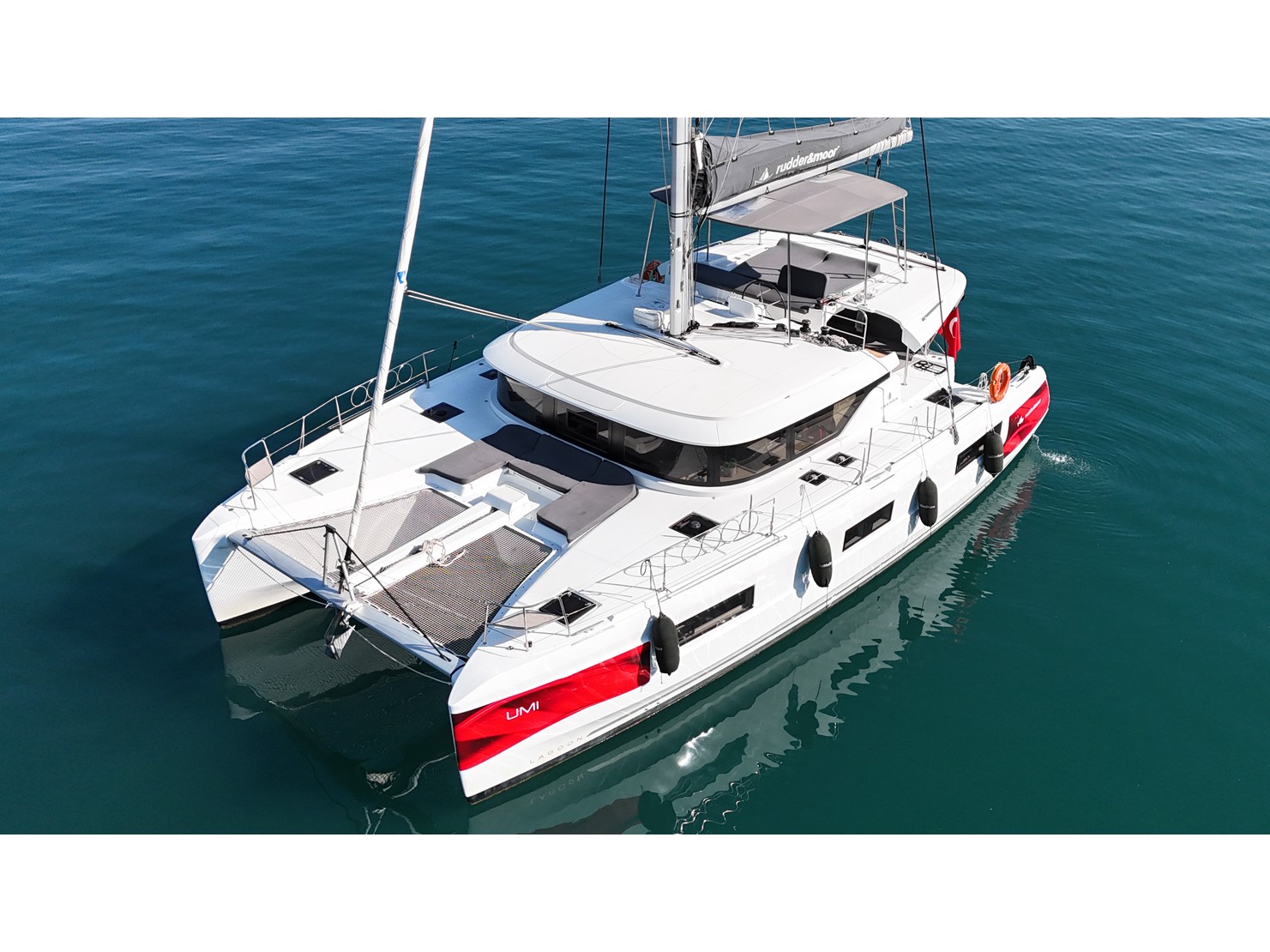 Lagoon 46 — photo 1