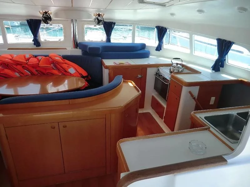 Lagoon 410 (Gemini) Interior image - 1