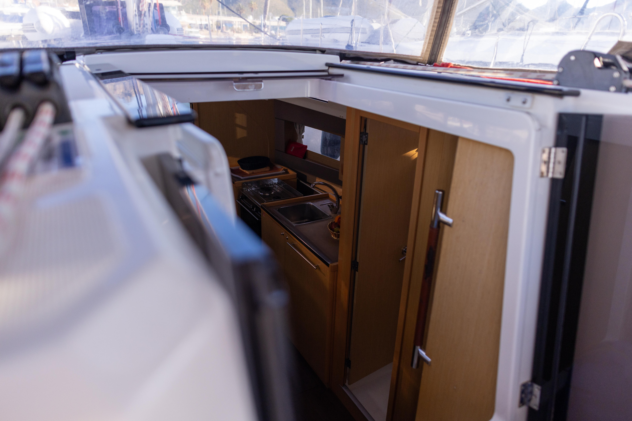 Oceanis 38 — photo 7