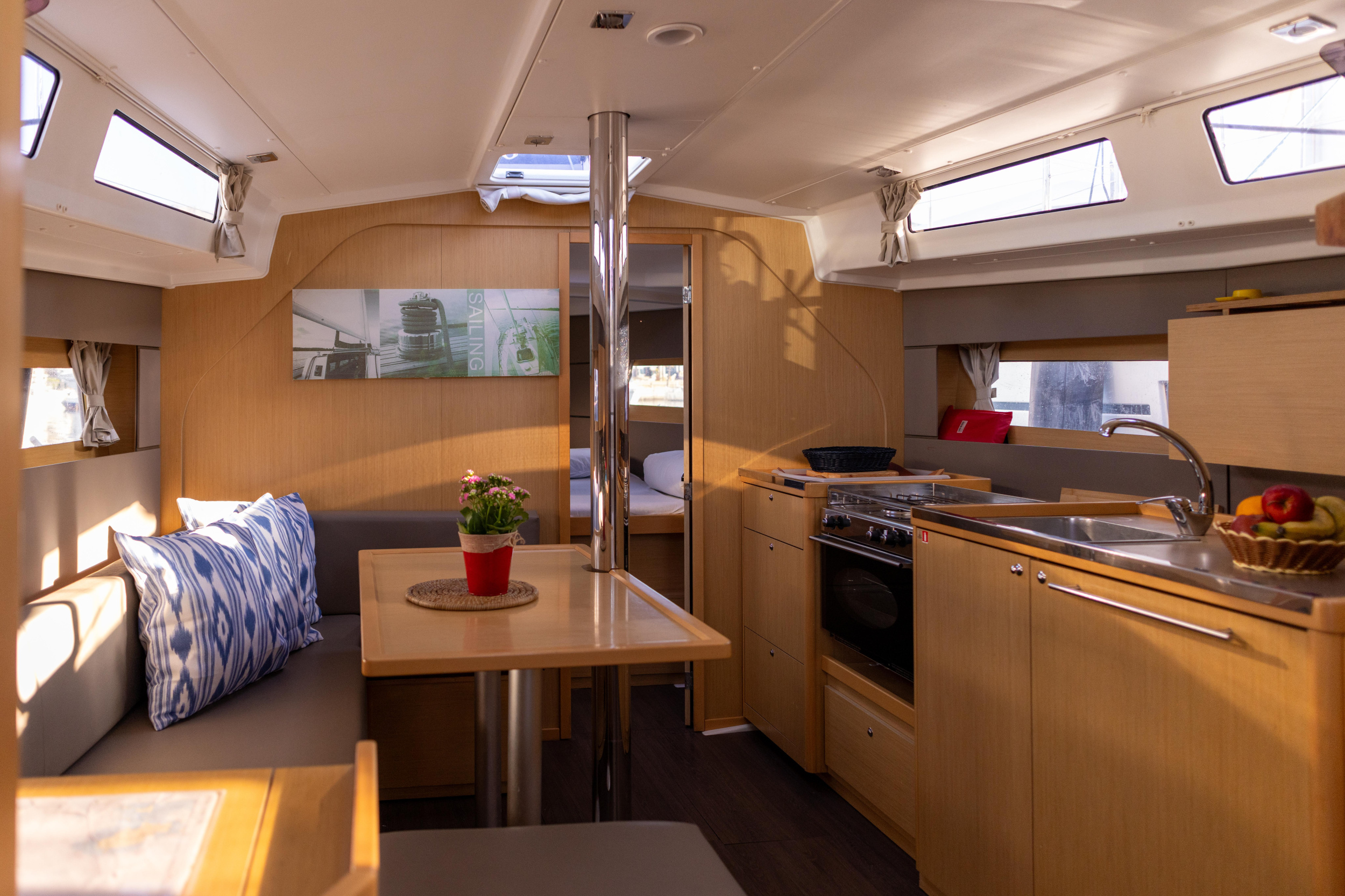 Oceanis 38 — photo 4