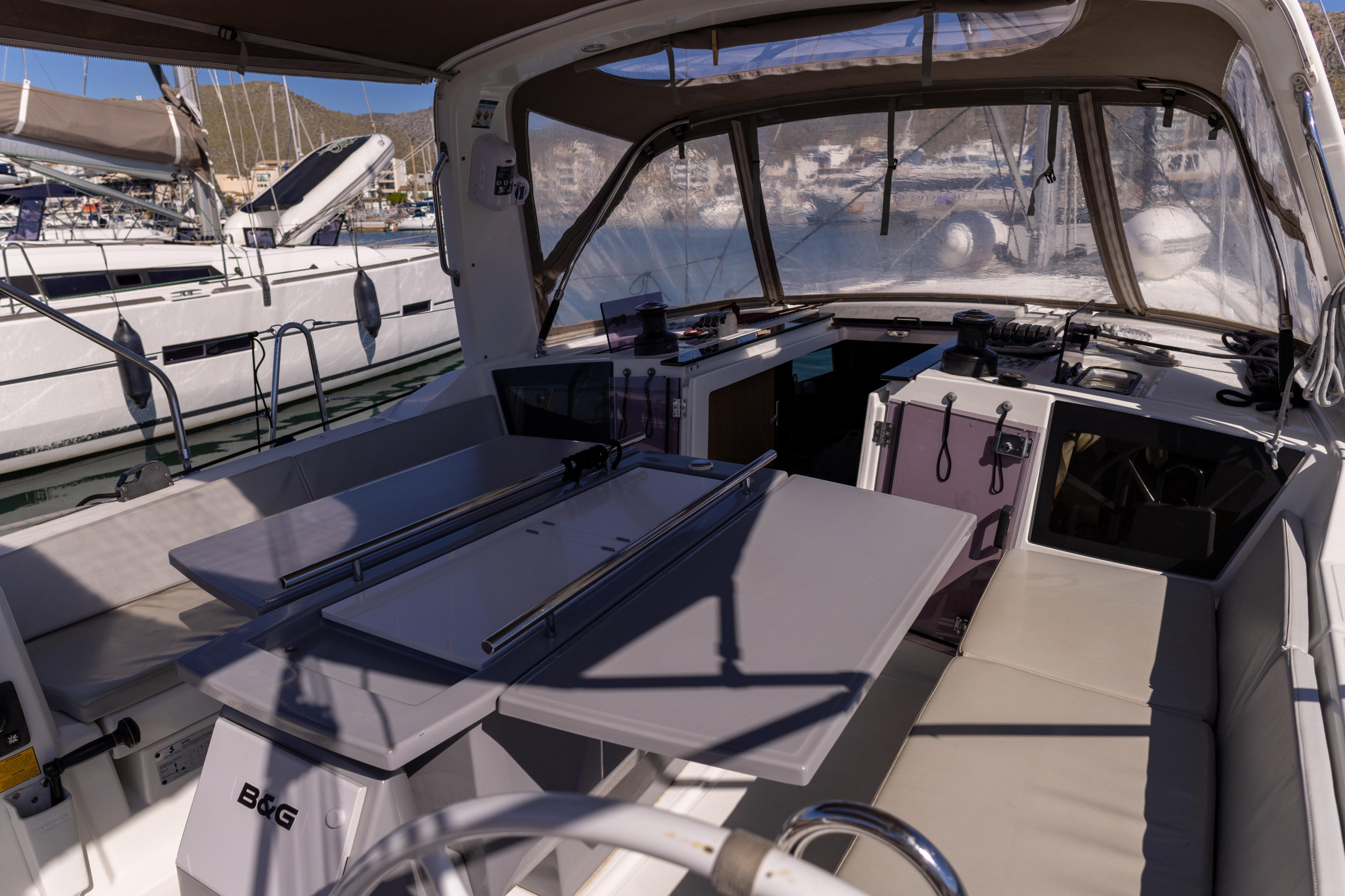 Oceanis 41.1 Perfomance — photo 8