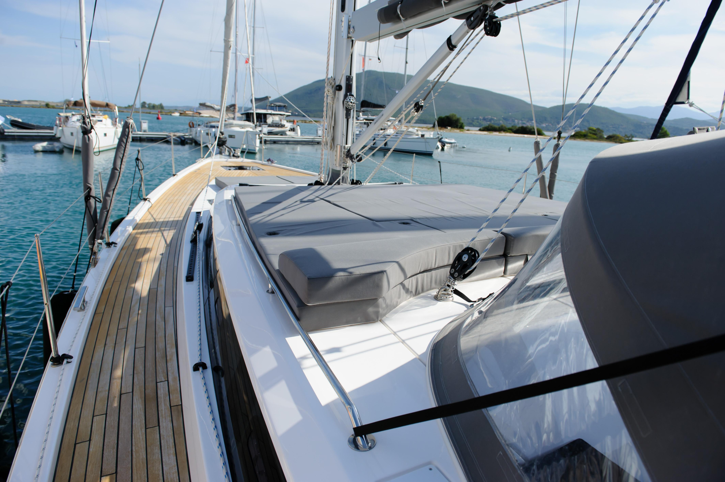 Bavaria C57 — photo 15