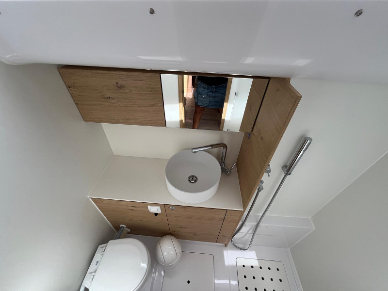 Photo #8 - Elan Impression 45 (OLLIE new 2024 (air condition, cross-cut dacron sails)) in Primosten - 5391