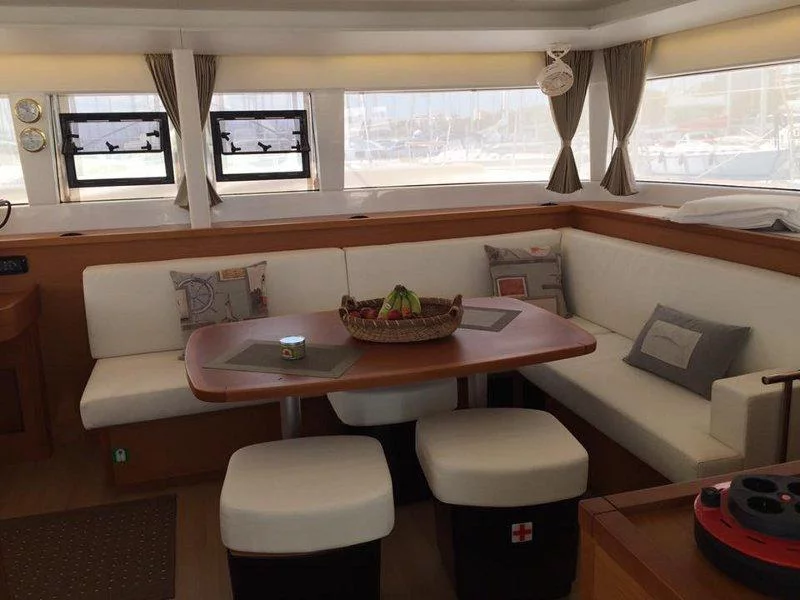 Lagoon 450 F (Solstice) Interior image - 2