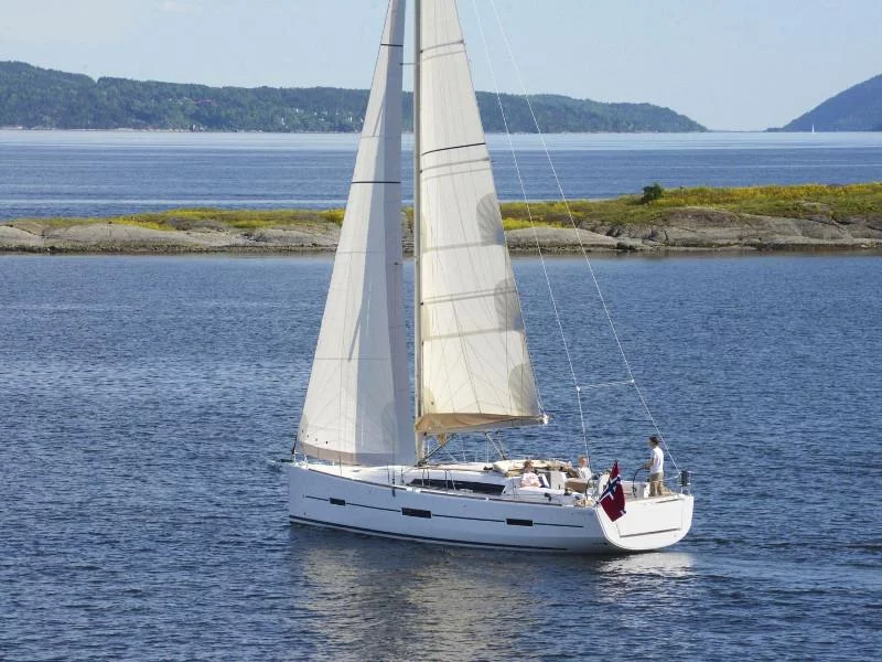 Dufour 412 Grand large (Skyra) Main image - 0
