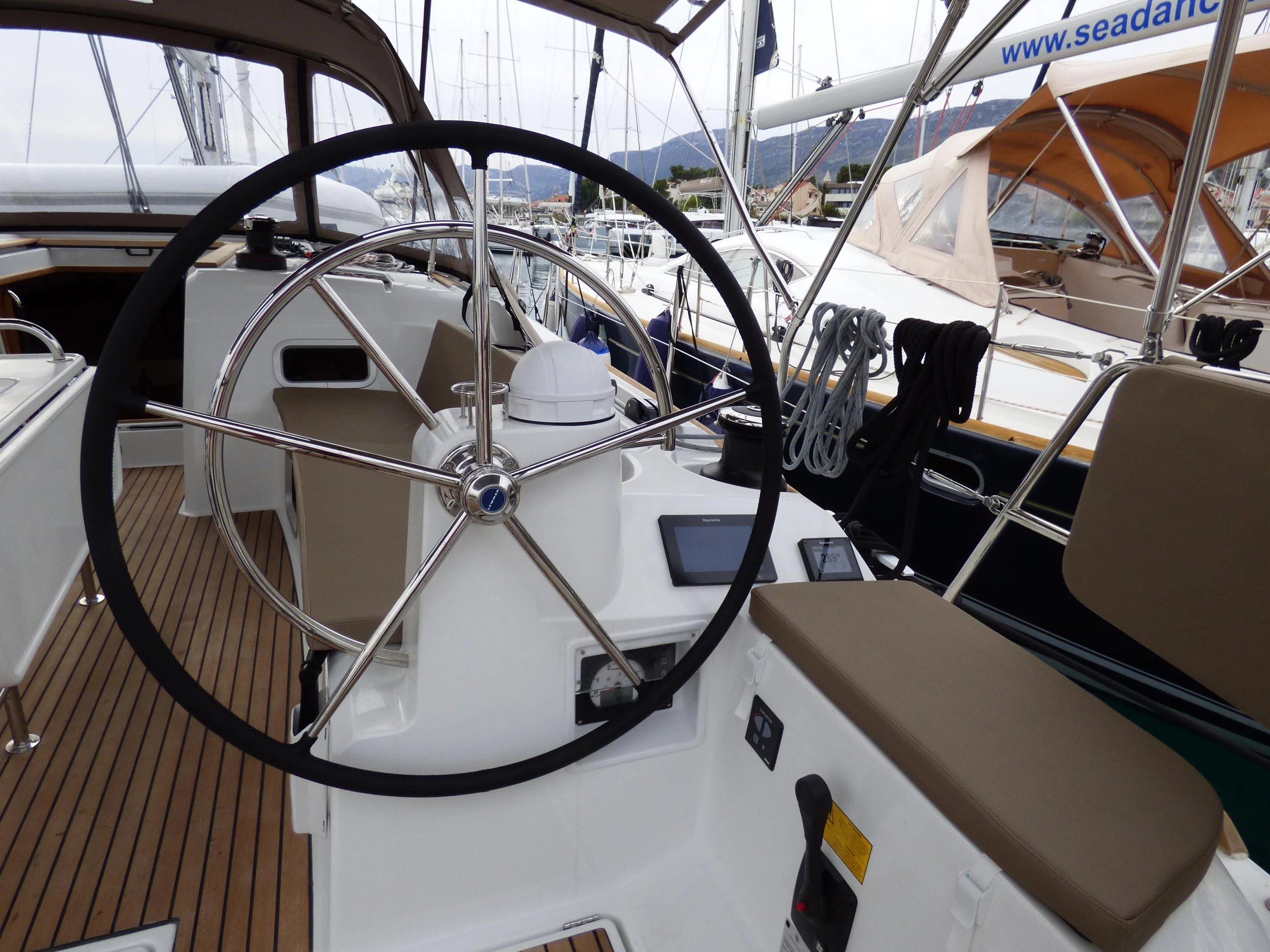 Sun Odyssey 519 (Geronimo)  - 22
