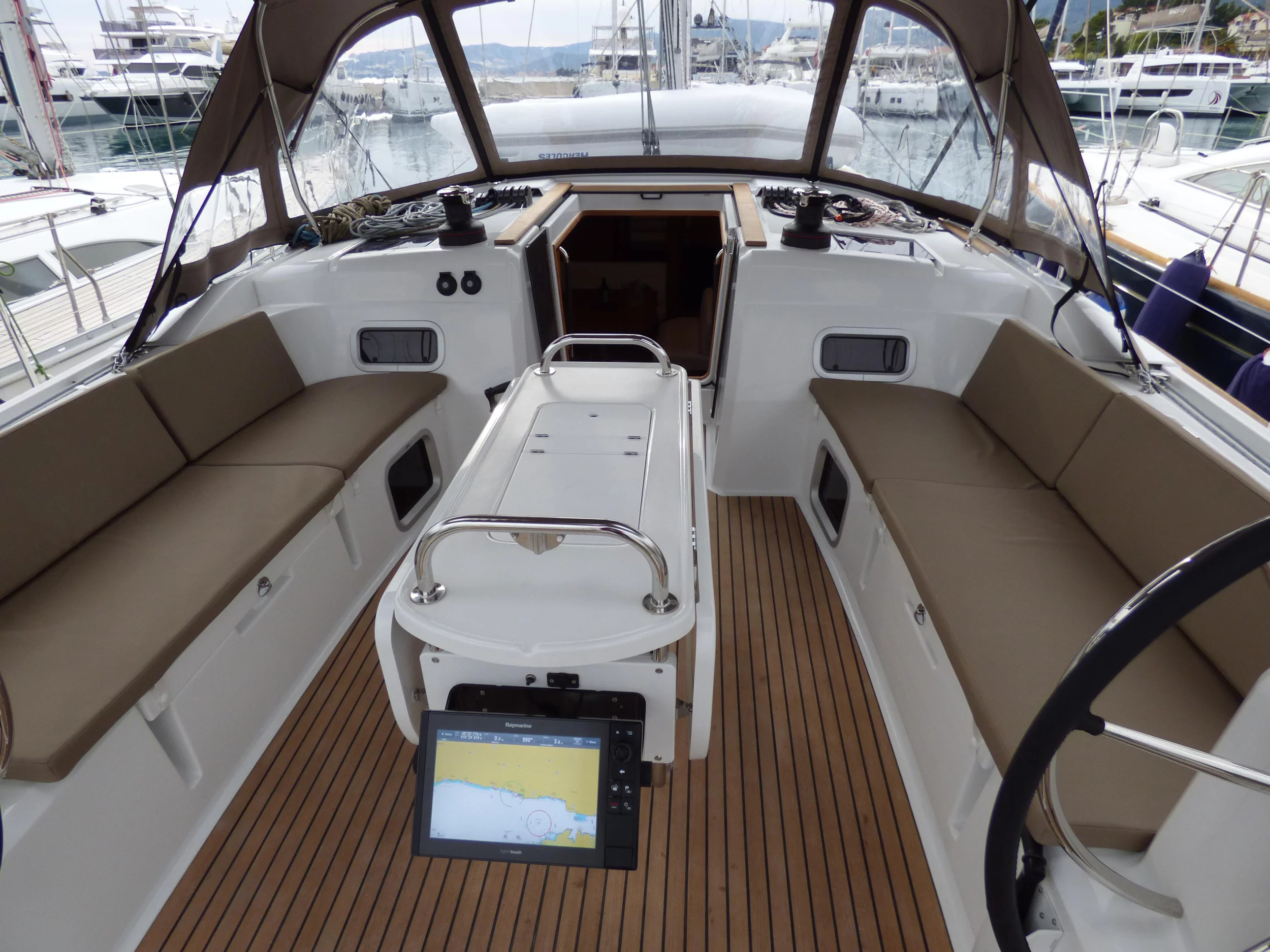 Sun Odyssey 519 (Geronimo)  - 12