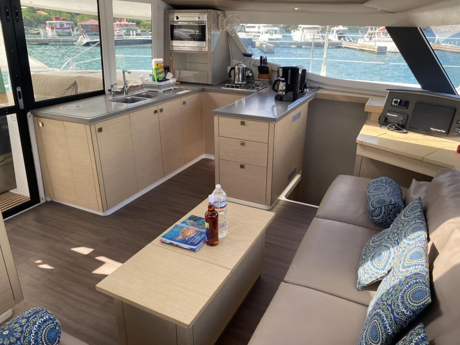 FP Helia 44 Evo (Whiffle) Interior image - 7
