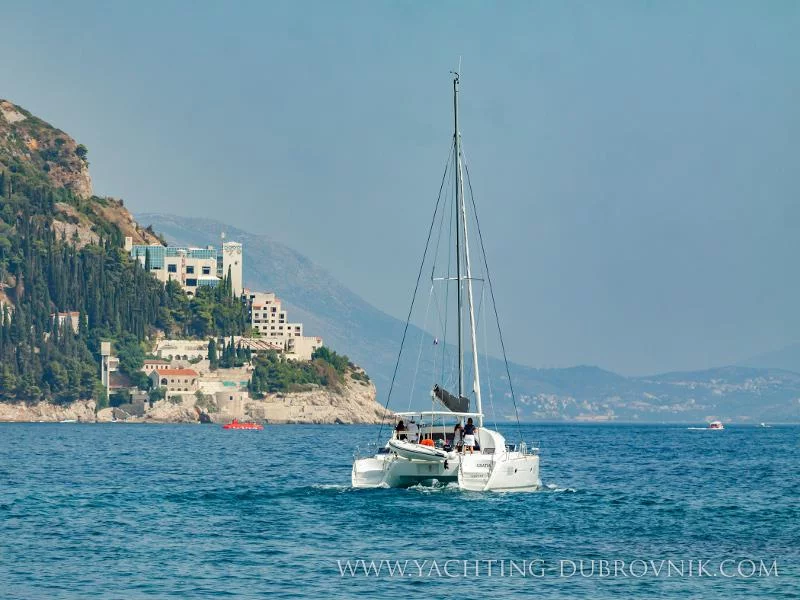 Lagoon 380 (Gratia)  - 2