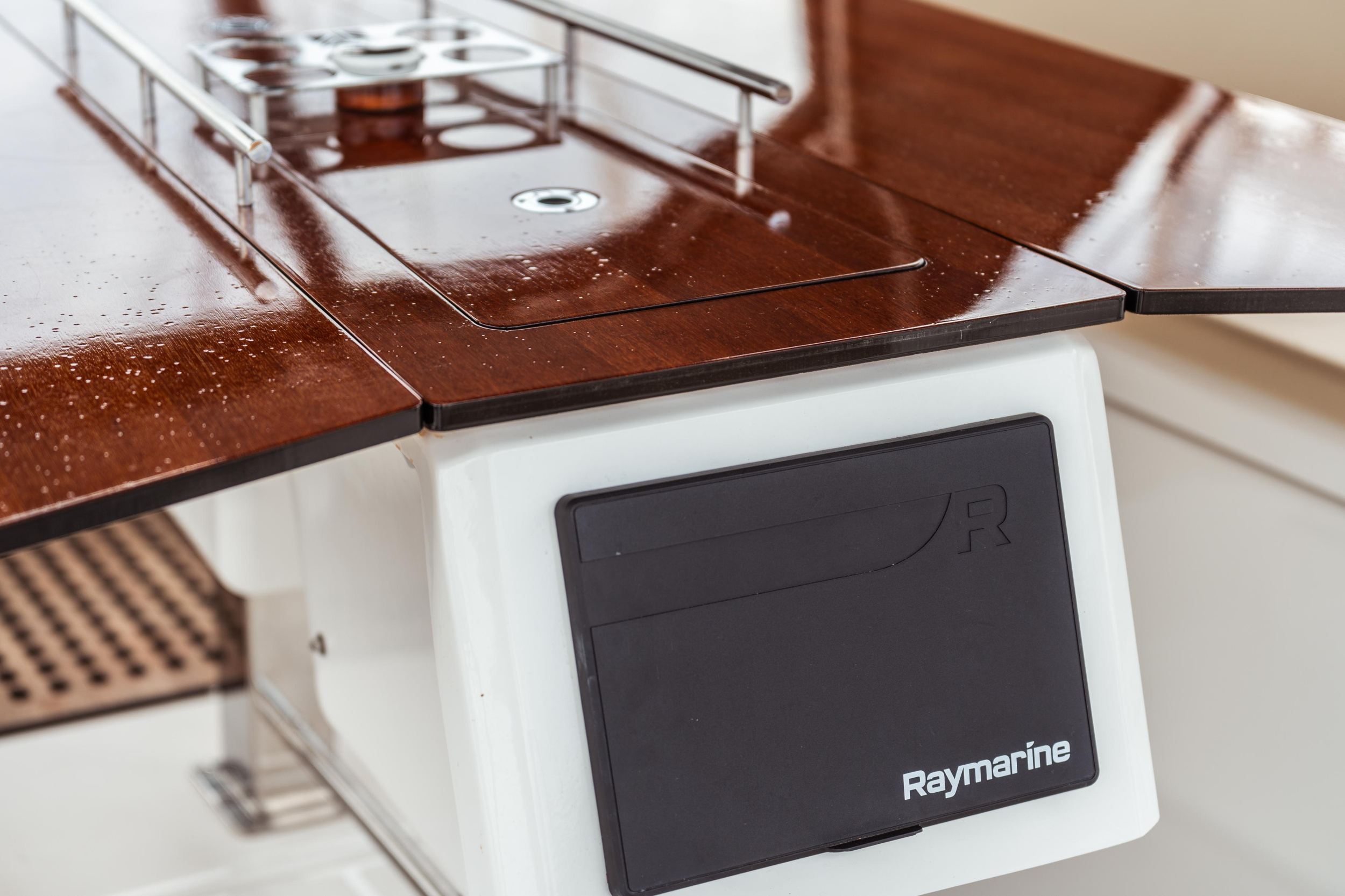 Dufour 530 — photo 14