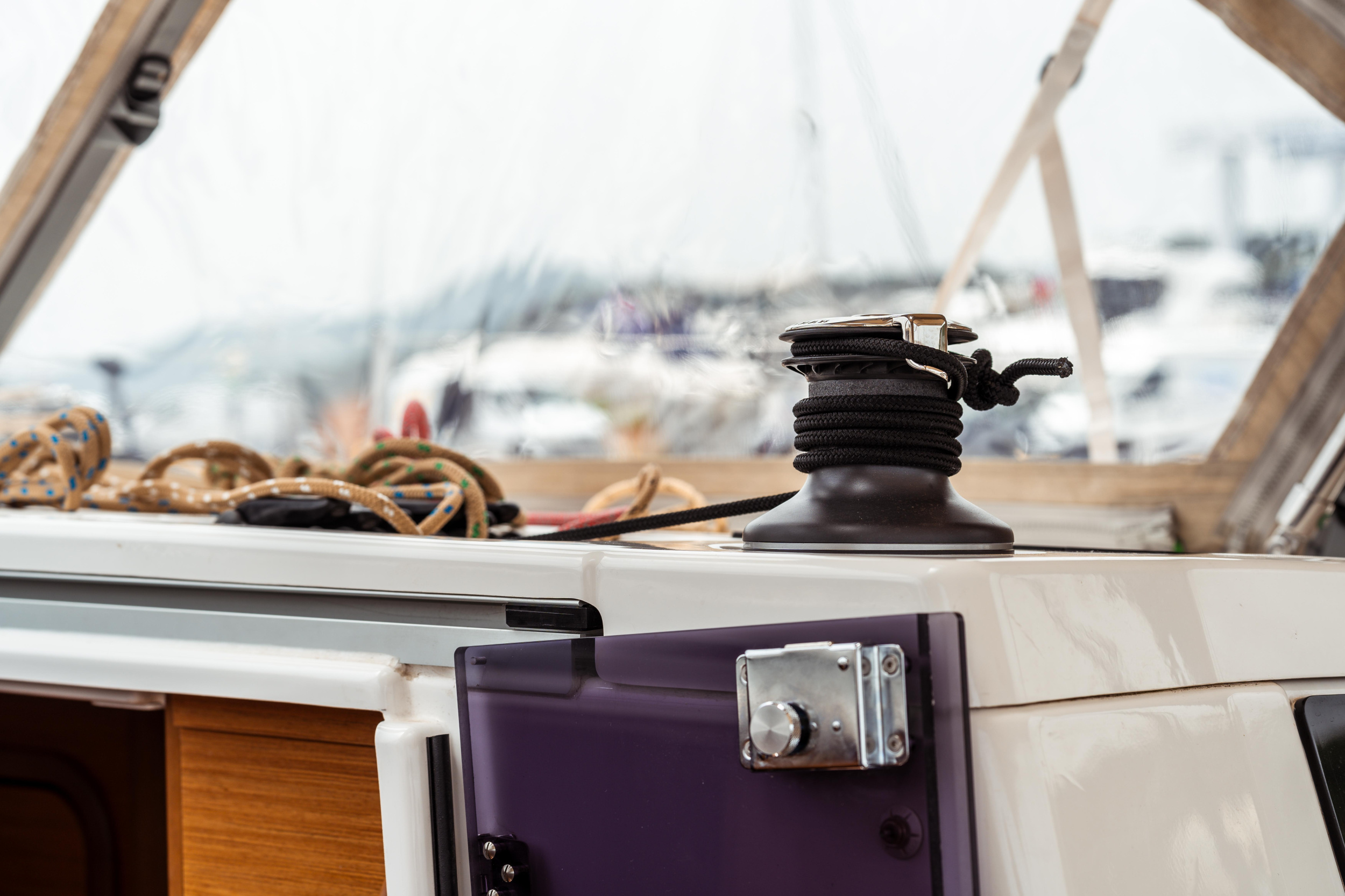 Dufour 390 Grand Large — photo 18