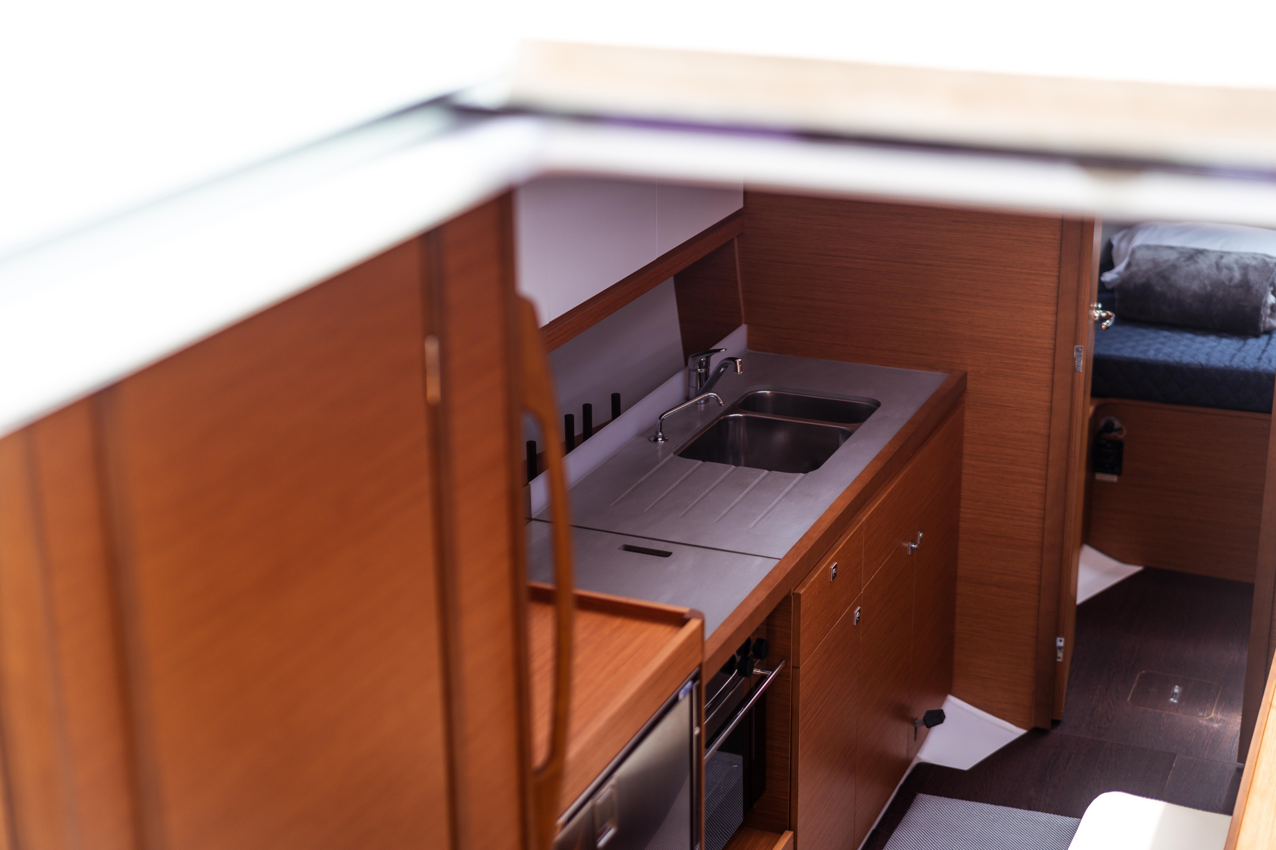 Dufour 390 Grand Large — photo 16