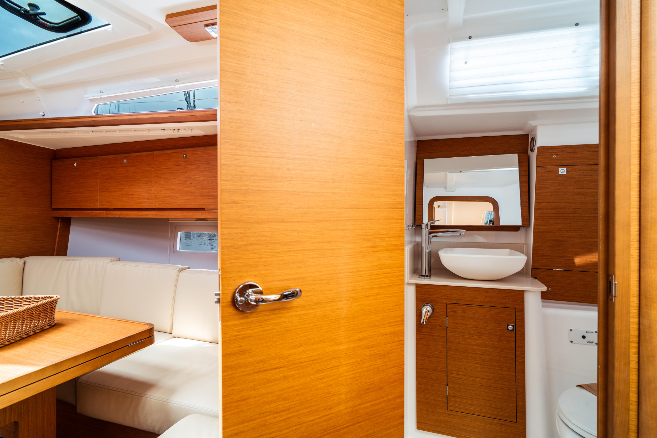 Dufour 390 Grand Large — photo 17