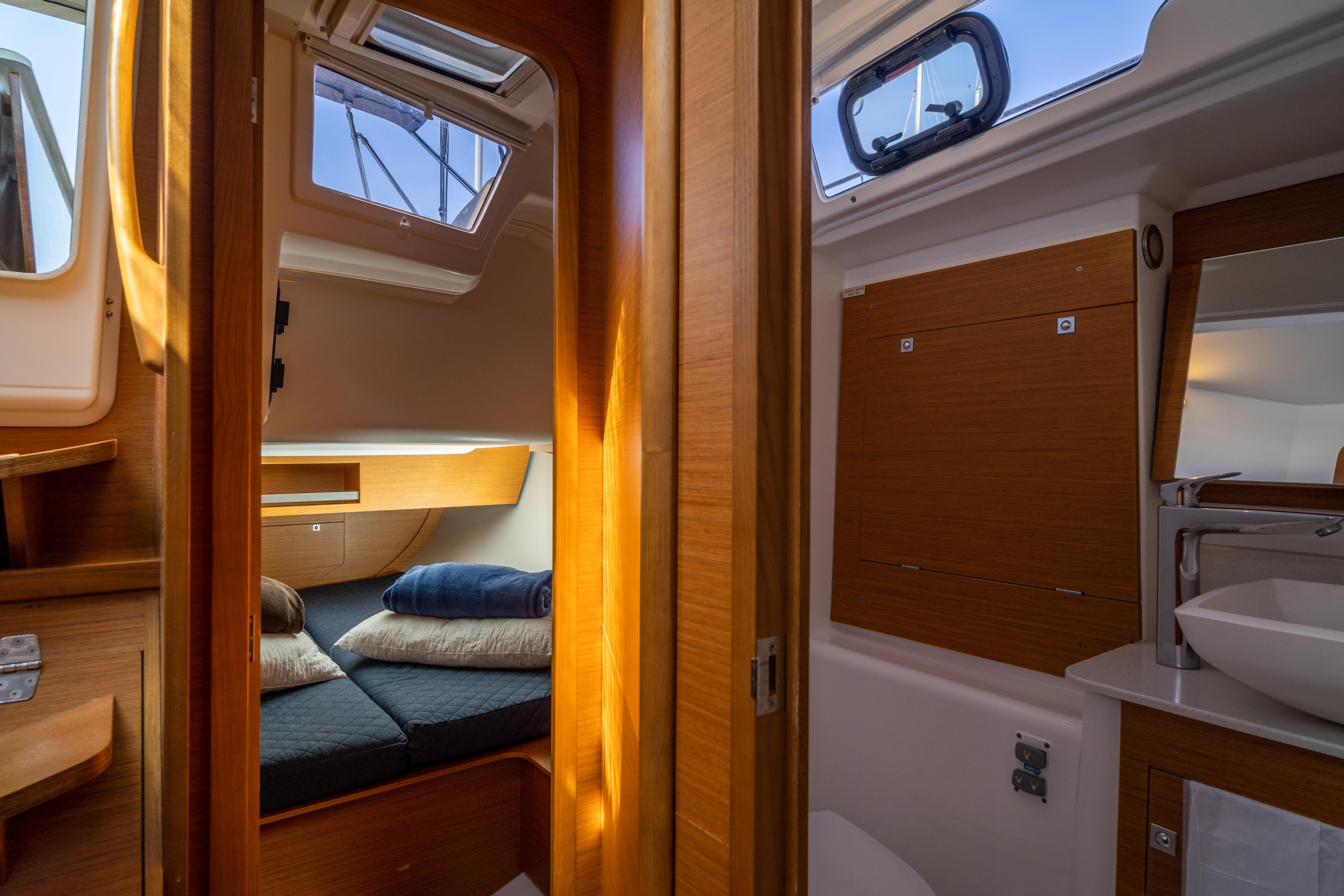 Dufour 390 Grand Large — photo 5
