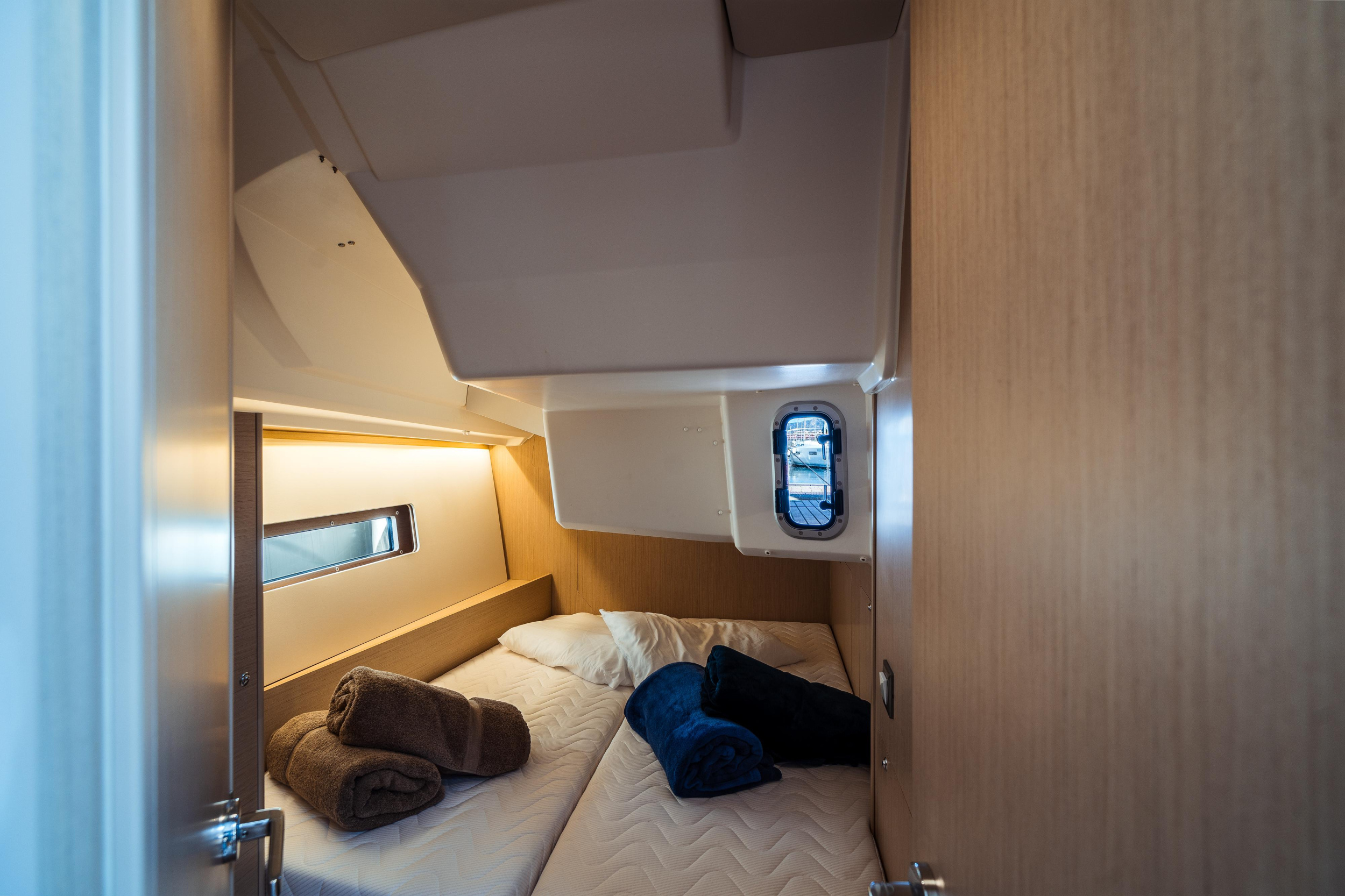 Oceanis 40.1 — photo 16