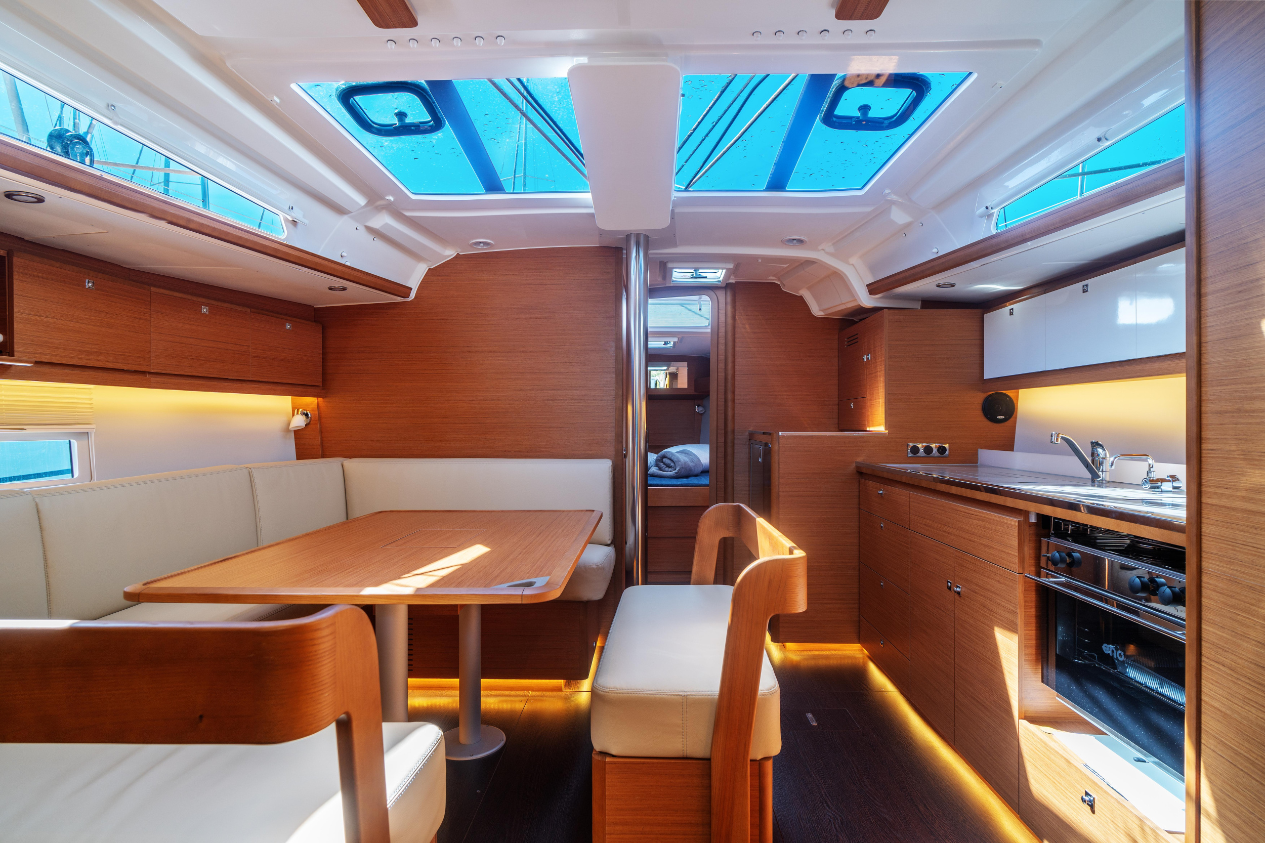 Dufour 430 Grand Large — photo 4