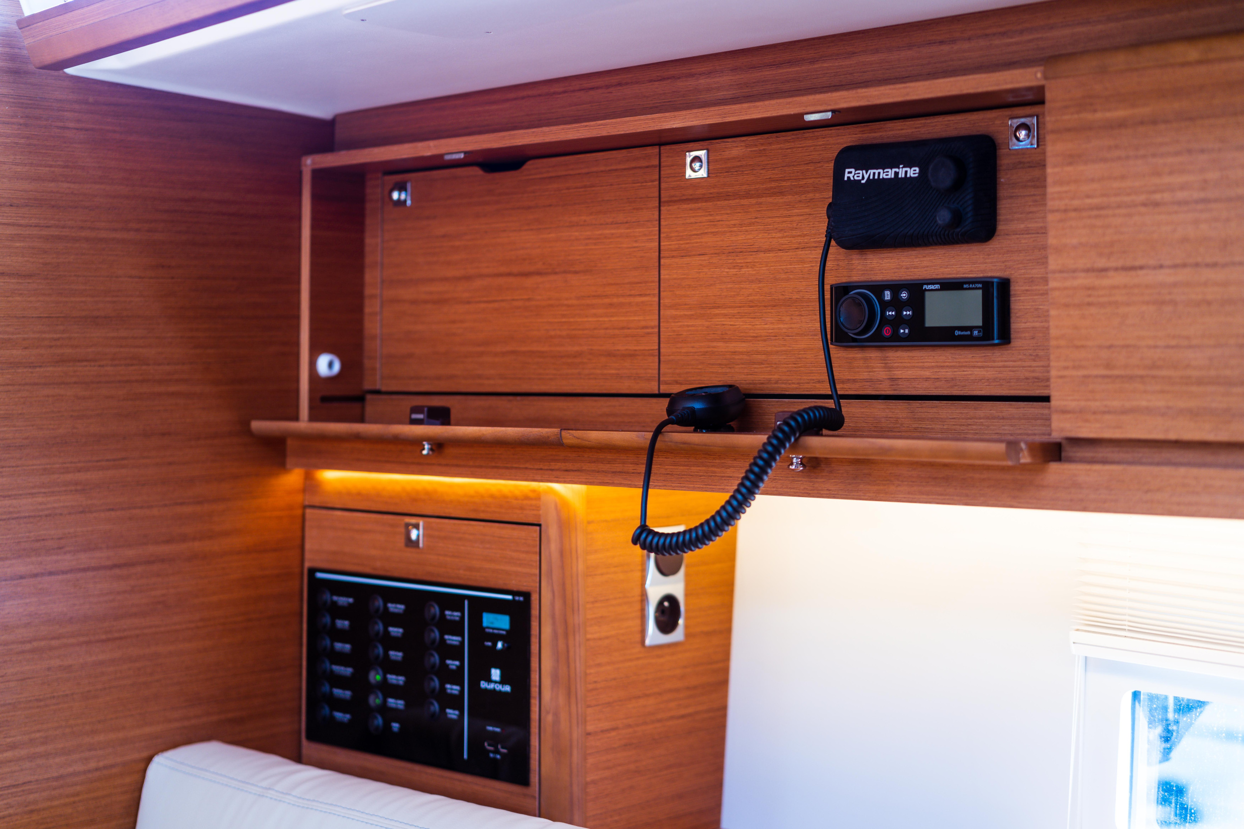 Dufour 430 Grand Large — photo 7