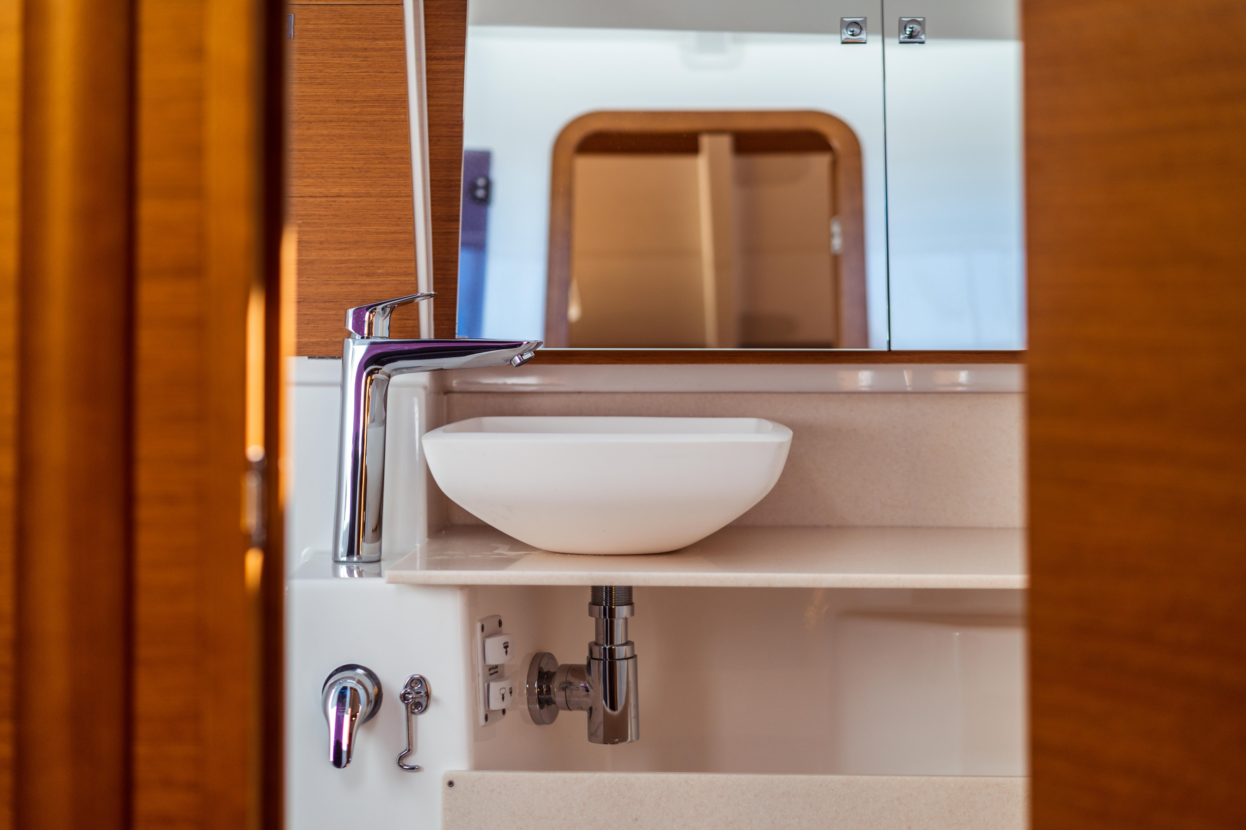 Dufour 430 Grand Large — photo 3
