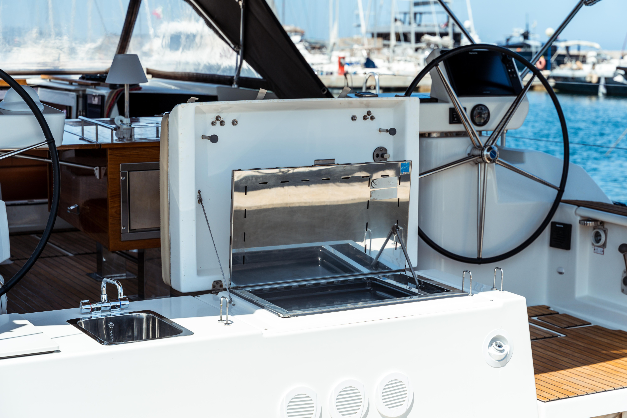 Dufour 520 Grand Large — photo 6