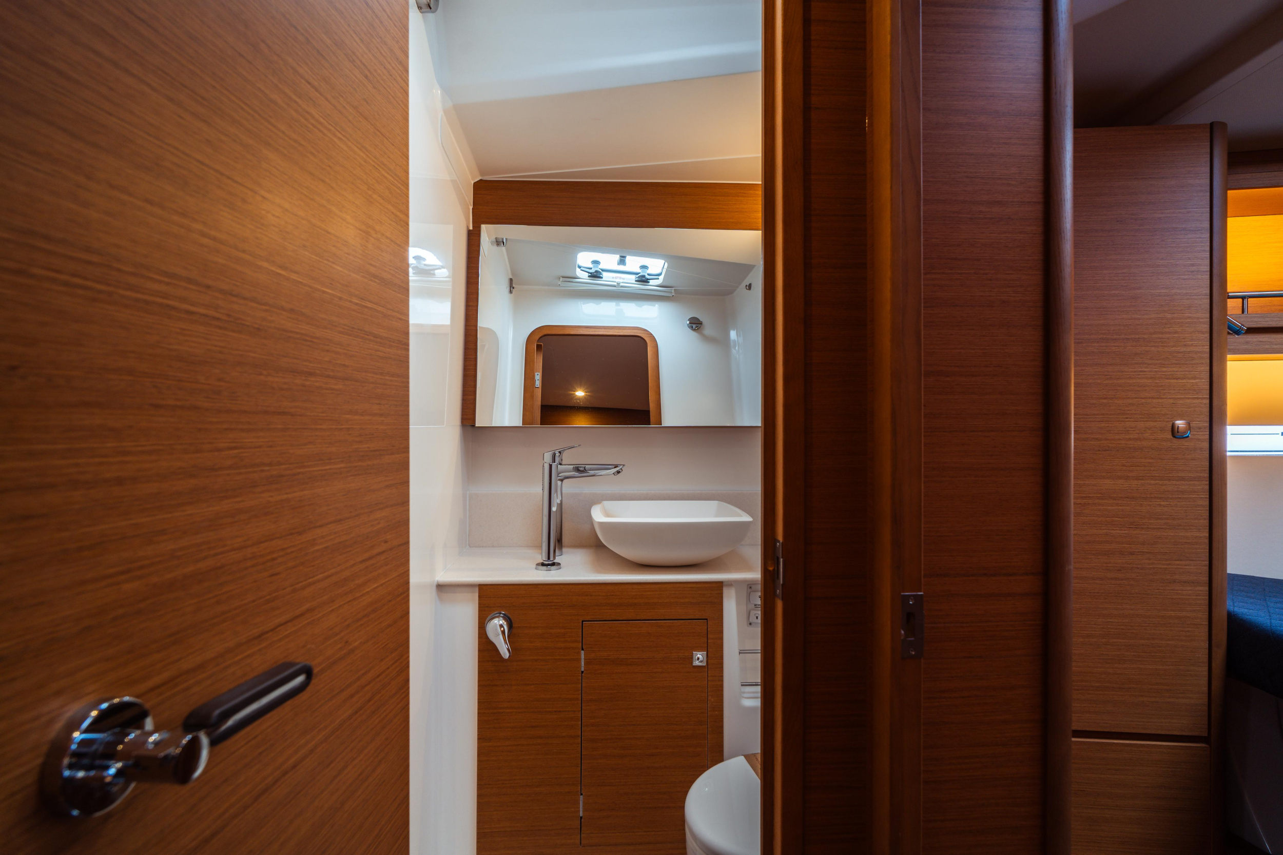 Dufour 56 — photo 16