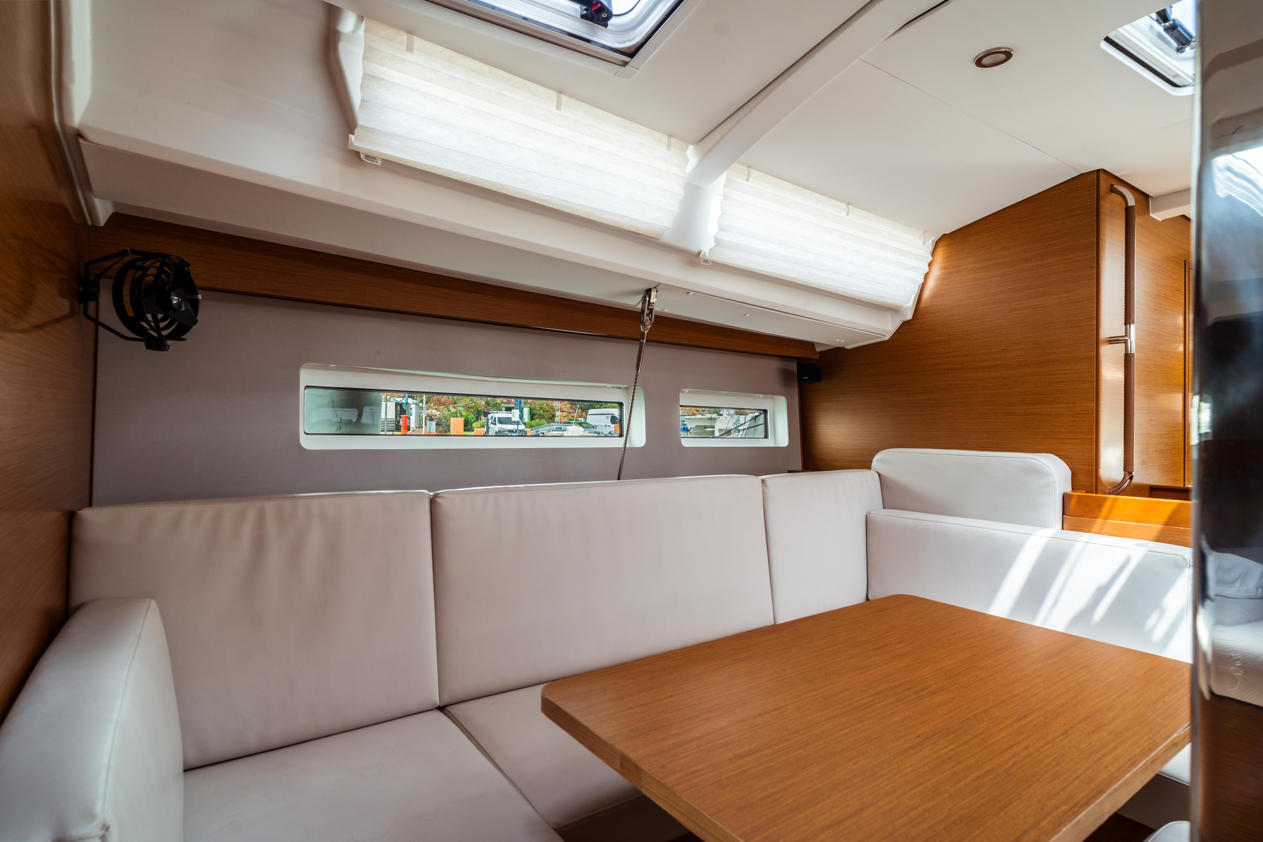 Sun Odyssey 440 — photo 14