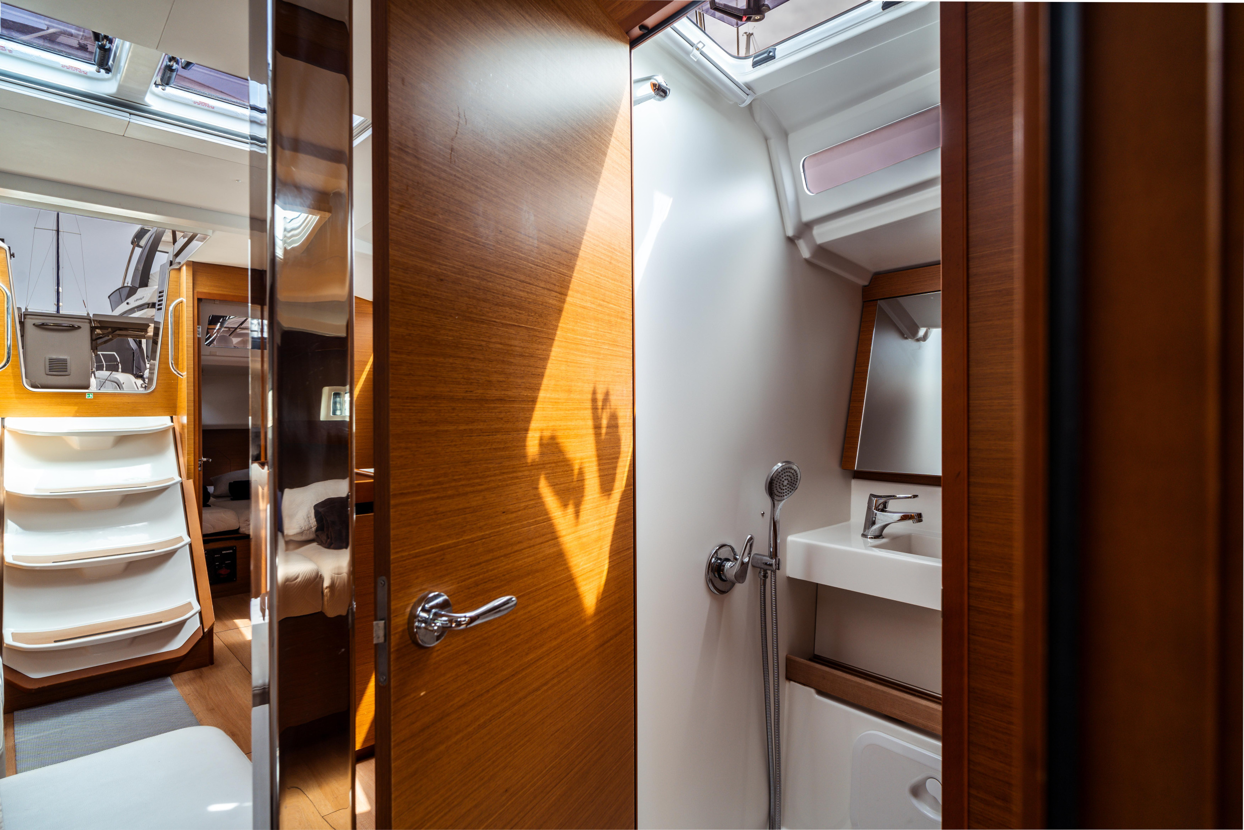 Sun Odyssey 440 — photo 5