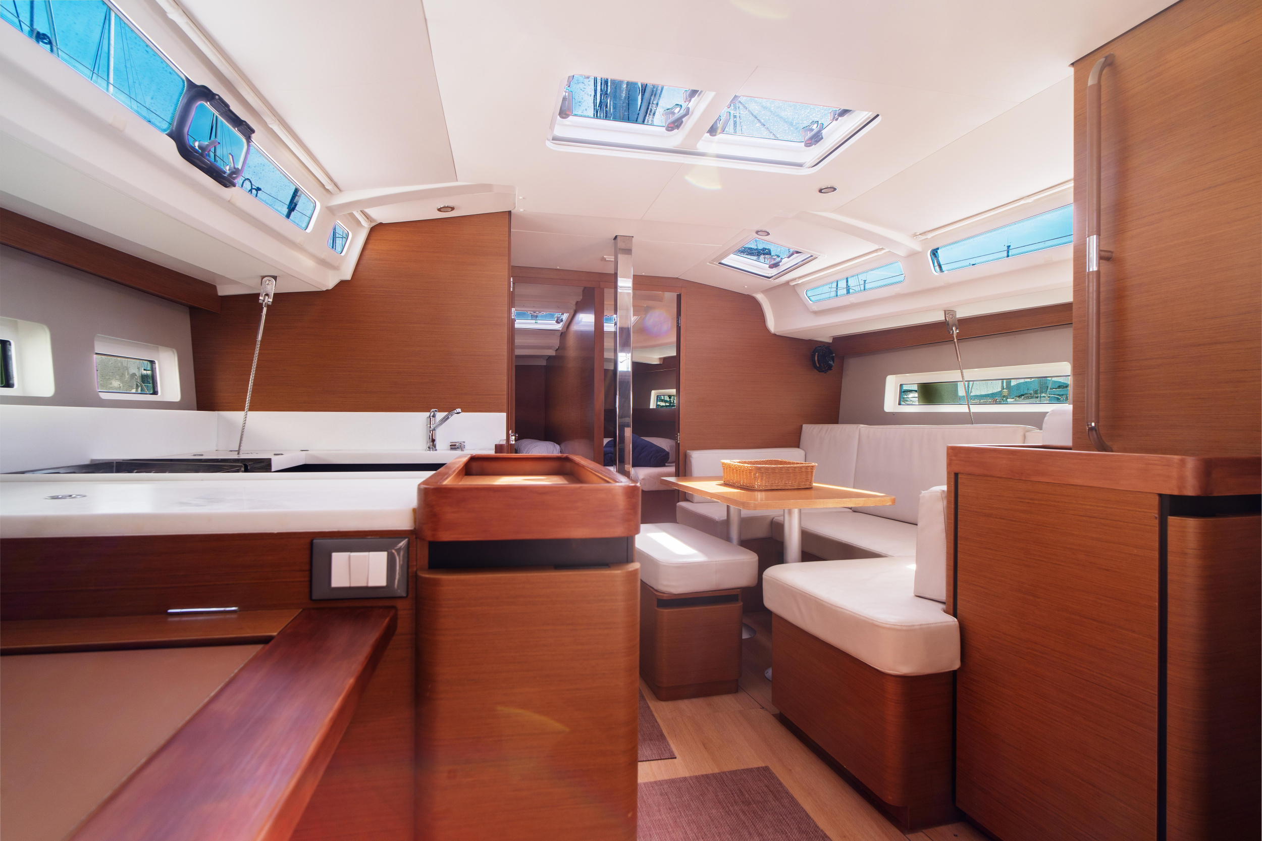 Sun Odyssey 440 — photo 4