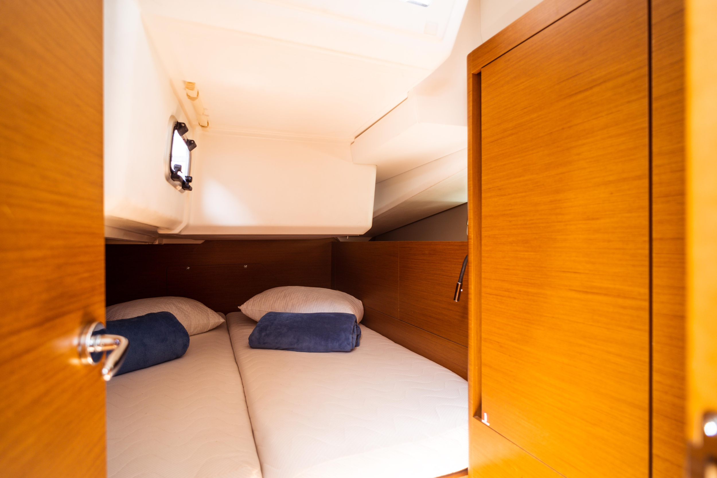 Sun Odyssey 440 — photo 10