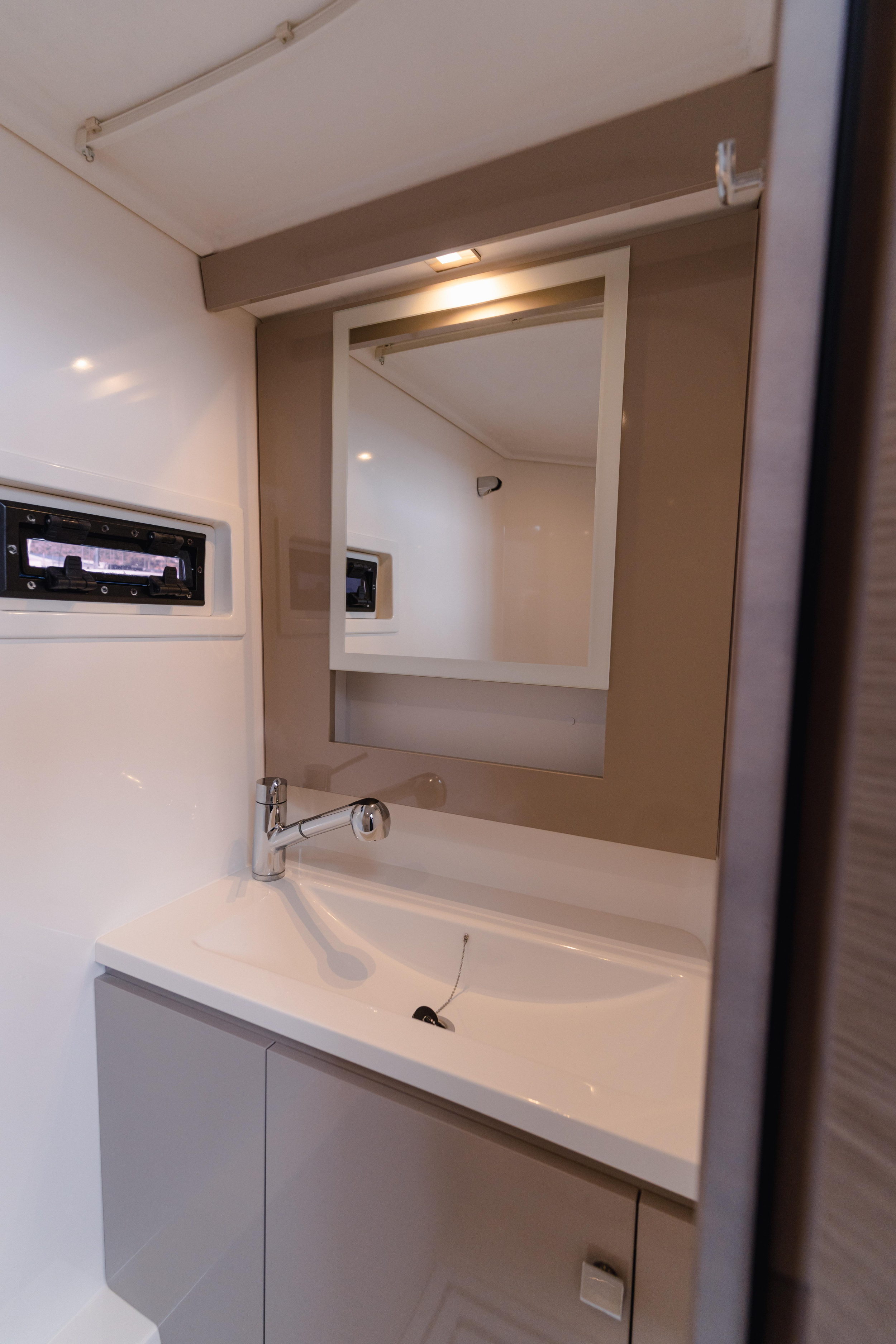 Photo #15 - Fountaine Pajot MY4.S (DANA) en Trogir - 16654