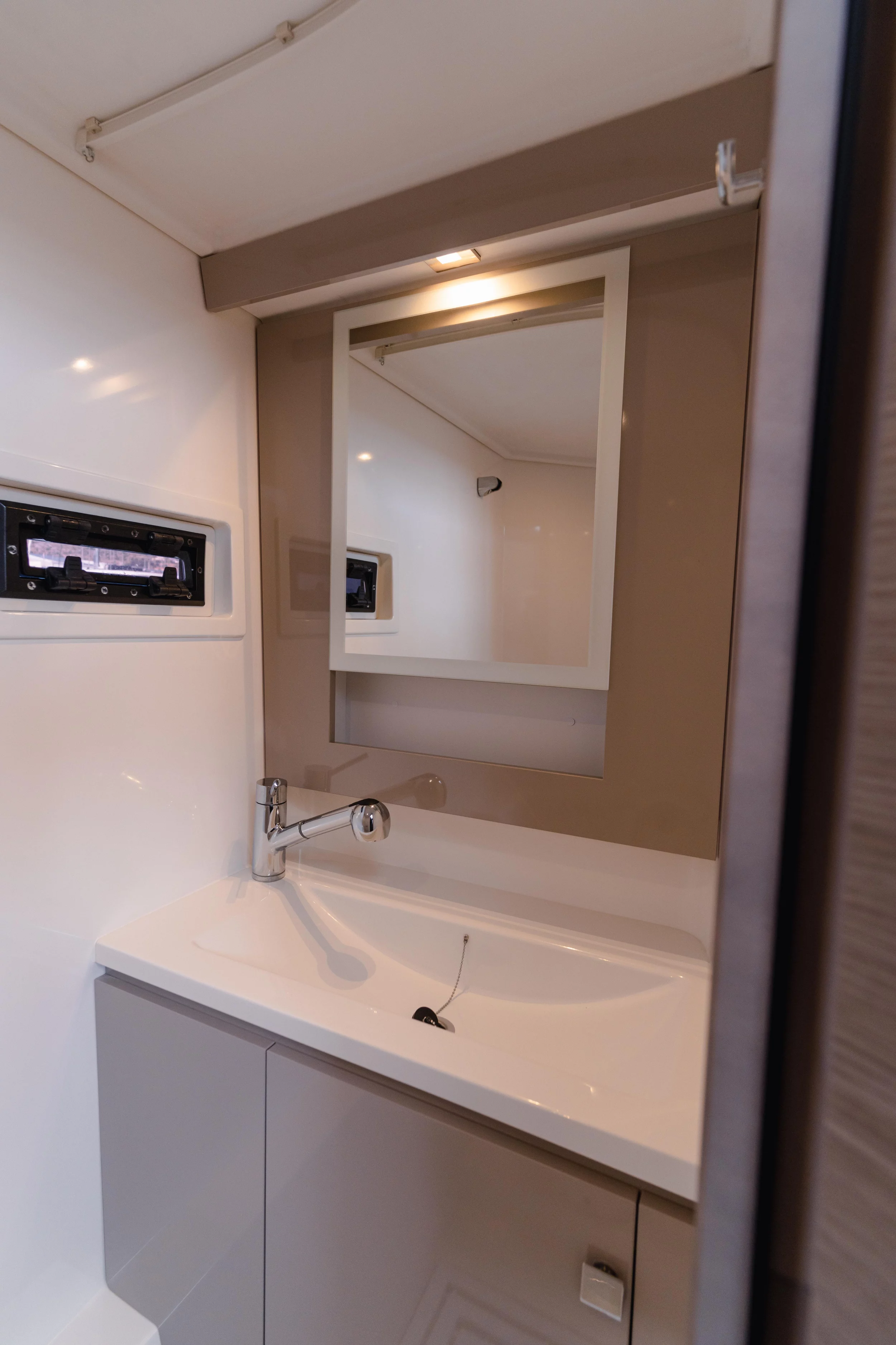 Fountaine Pajot MY4.S (DANA) wc - 14