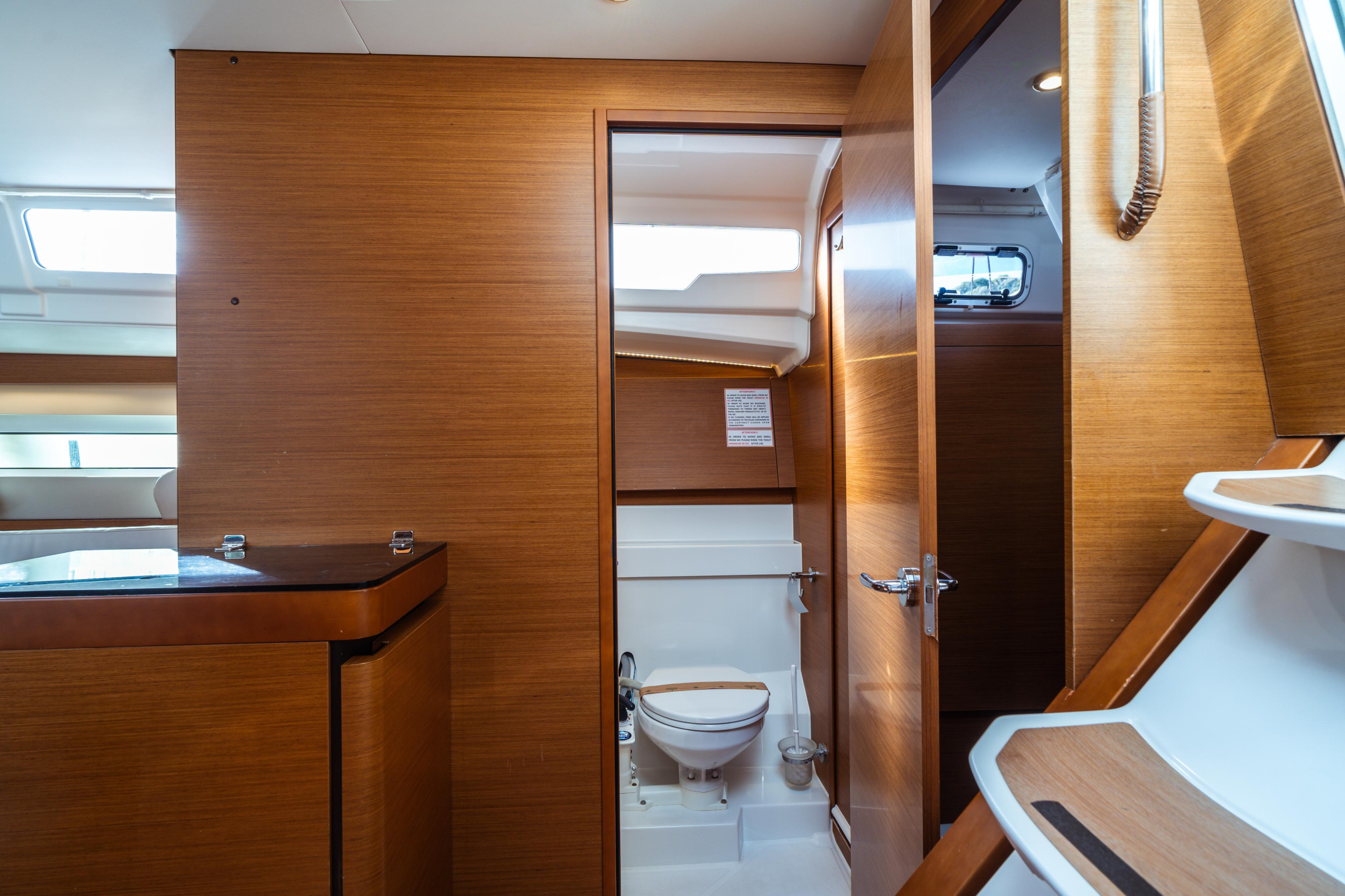 Sun Odyssey 490 — photo 7