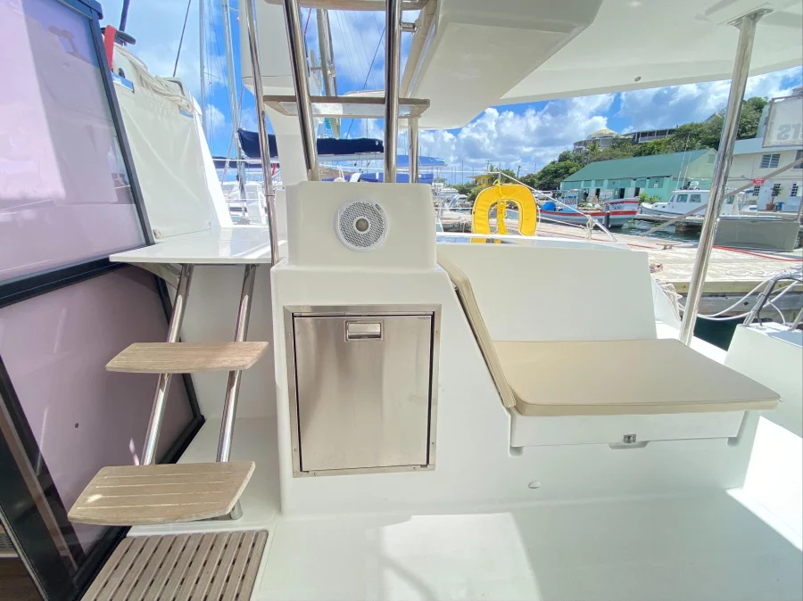 FP Helia 44 Evo (Full Moon II)  - 16