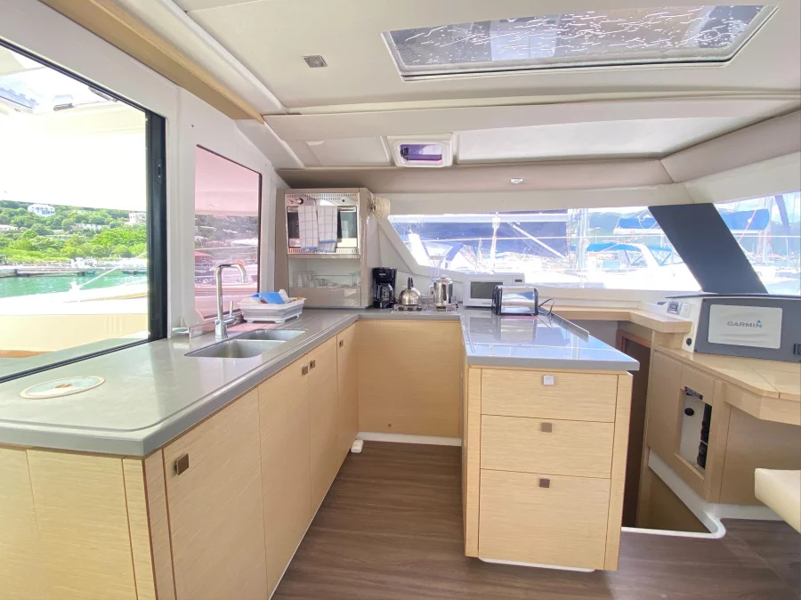 FP Helia 44 Evo (Full Moon II)  - 11