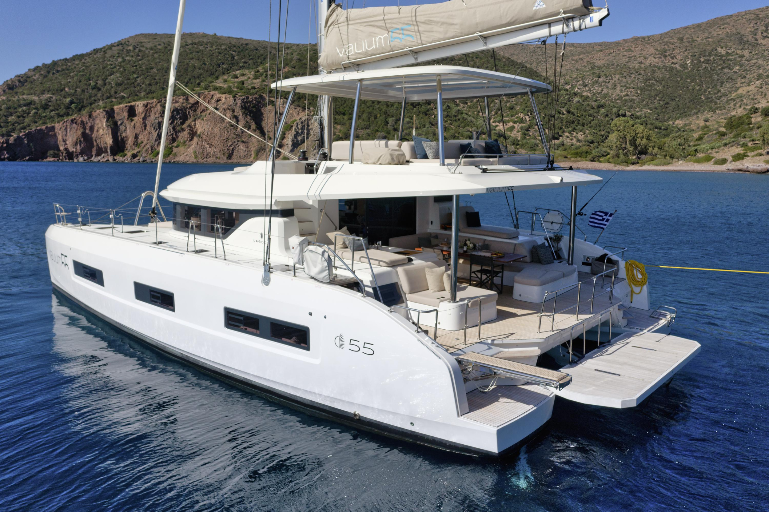 Photo #7 - Lagoon 55 5cab (VALIUM 55) in Nea Peramos - 3942