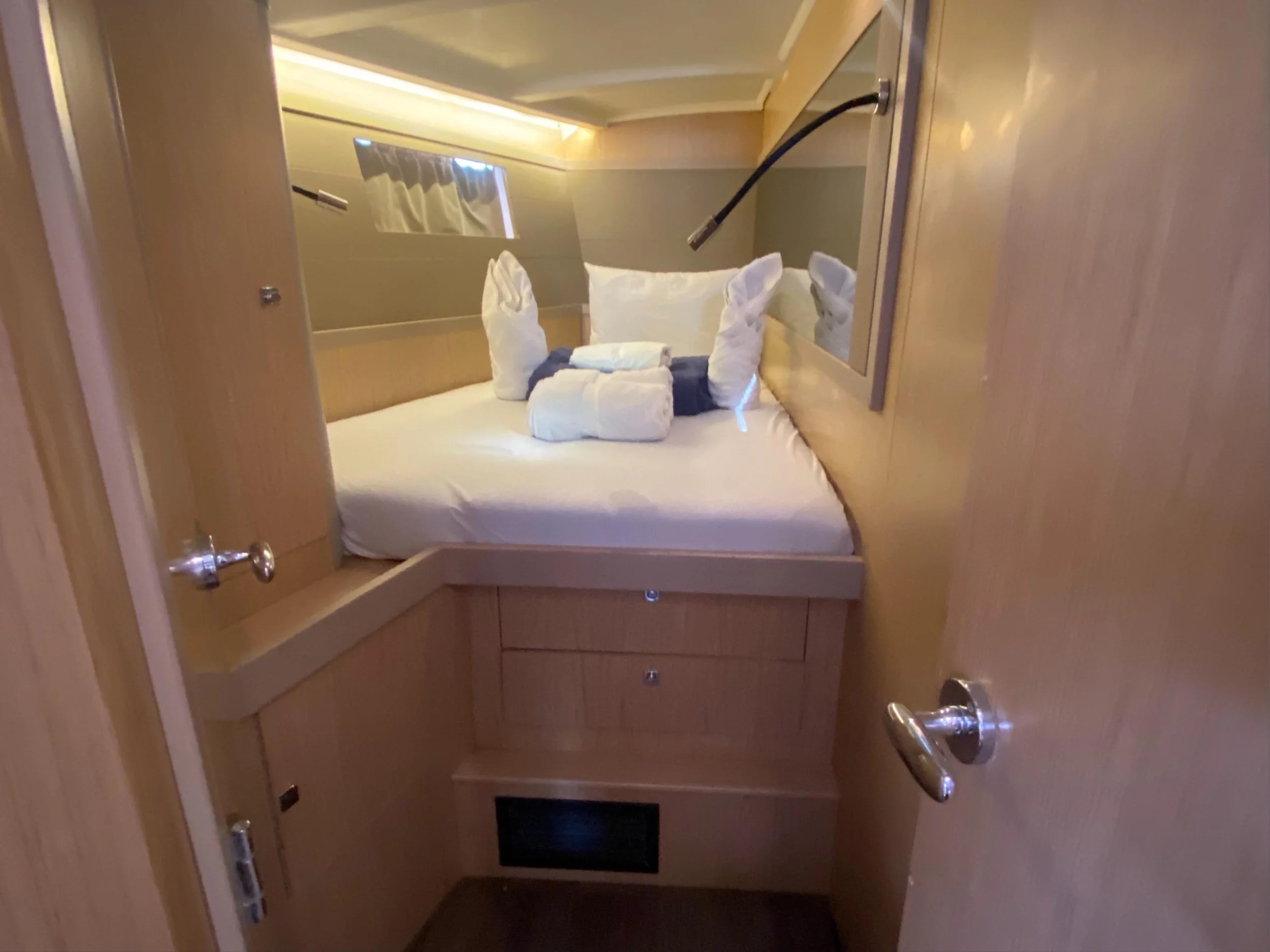 Beneteau Oceanis 48 (Marty J)  - 20