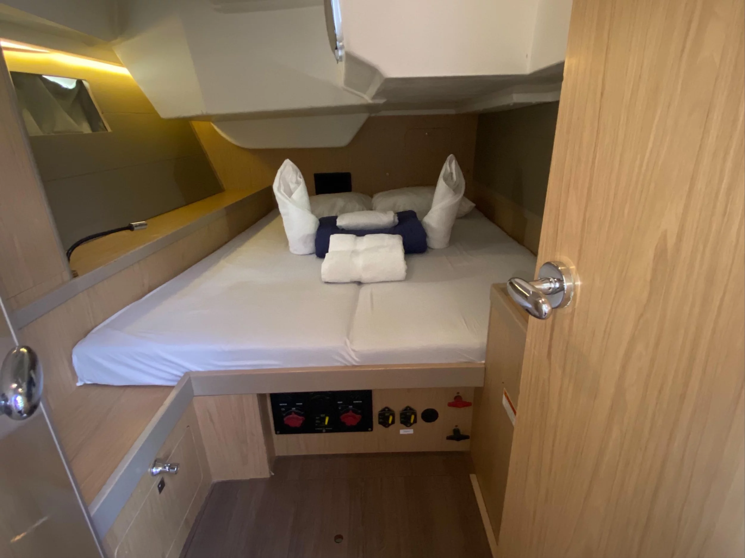 Beneteau Oceanis 48 (Marty J)  - 7